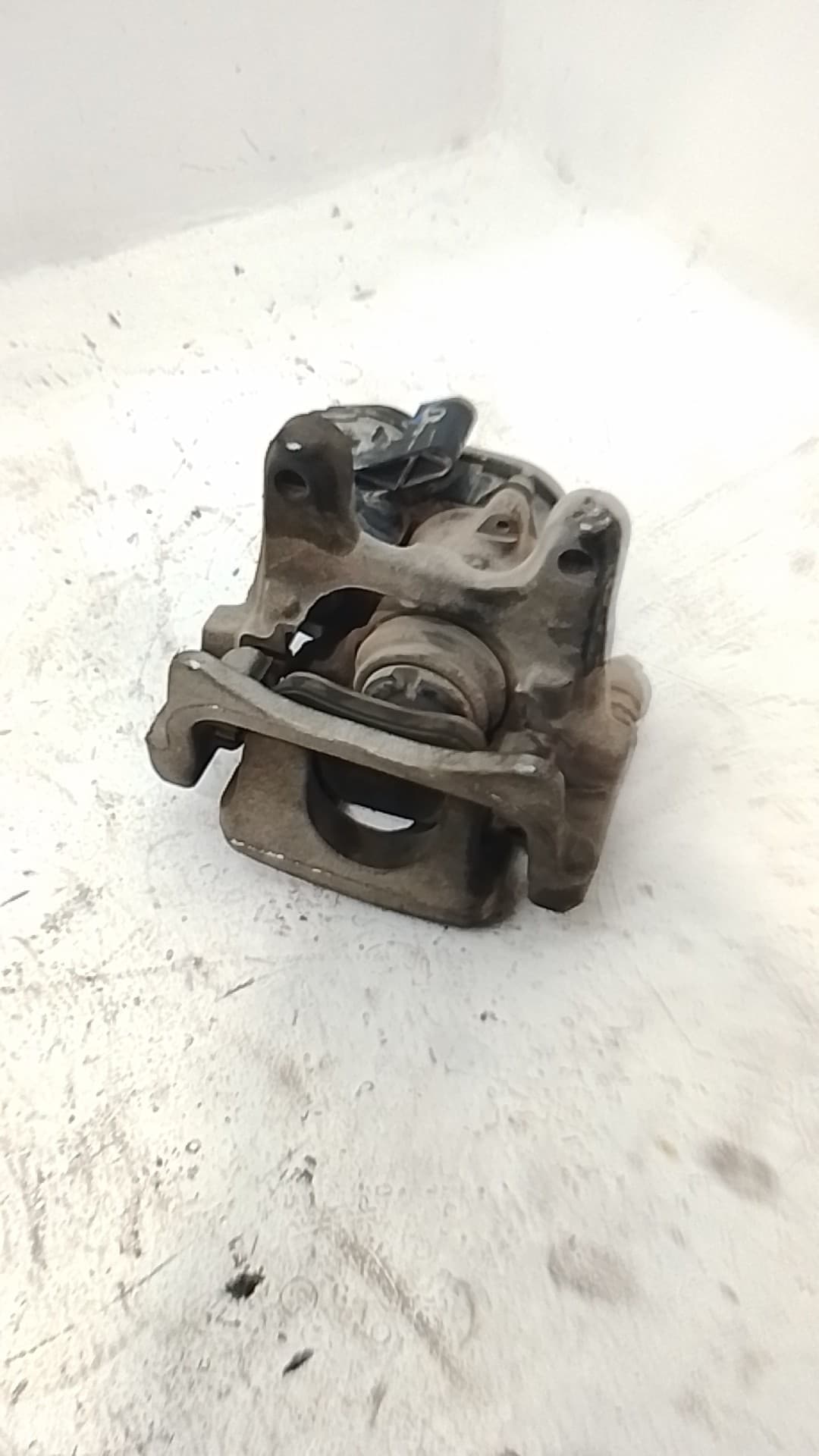 Recambio AUDI Q3 (8U) ref. 8U0615403B 3