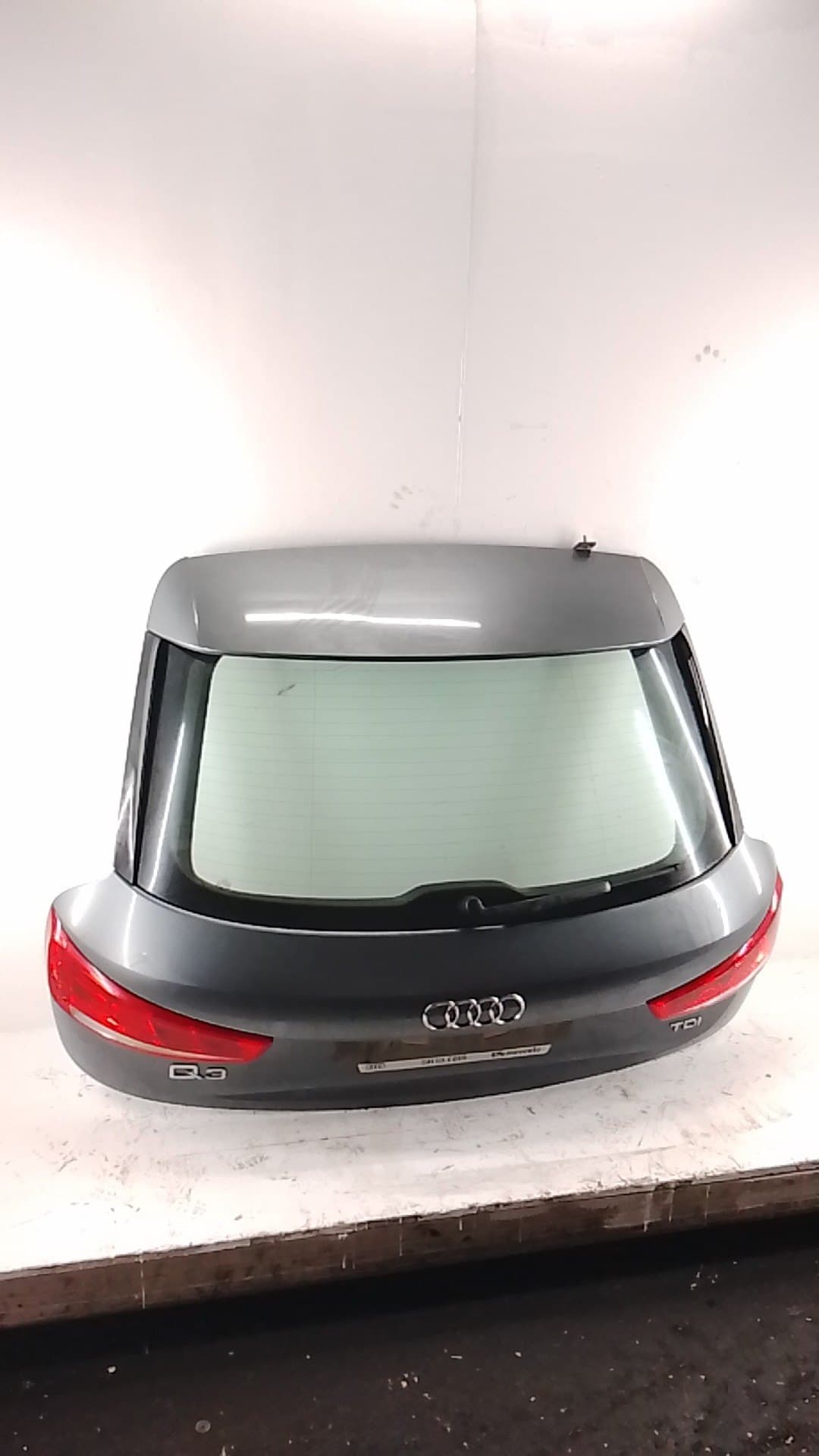 Porton trasero AUDI Q3 (8U)