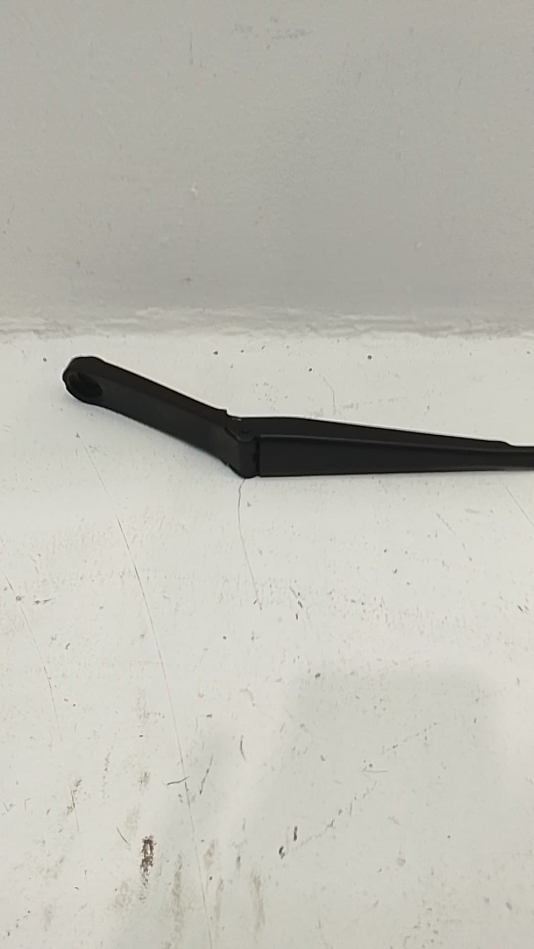 Brazo limpia delantero derecho AUDI Q3 (8U) 3