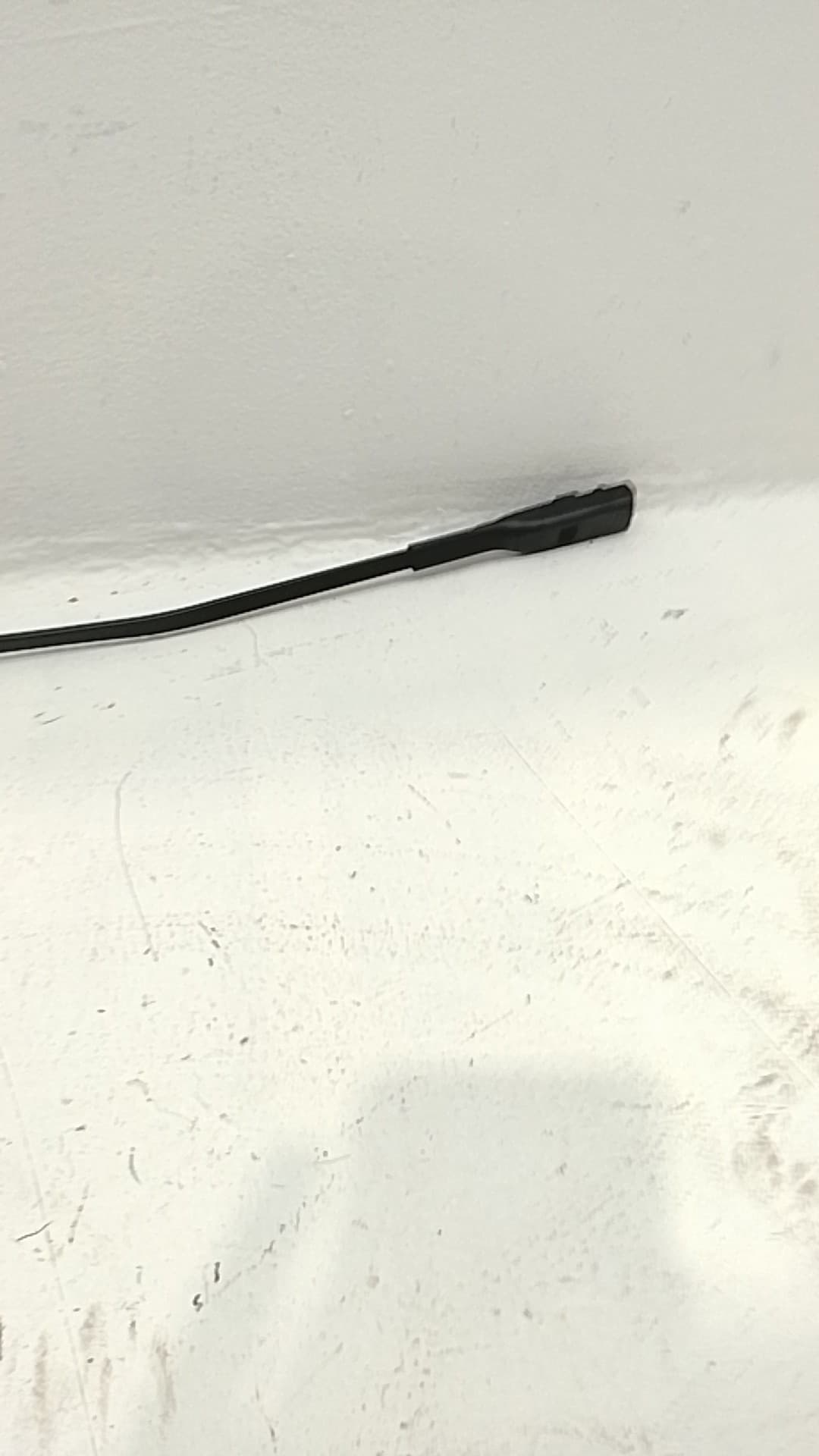Brazo limpia delantero izquierdo AUDI Q3 (8U) 3