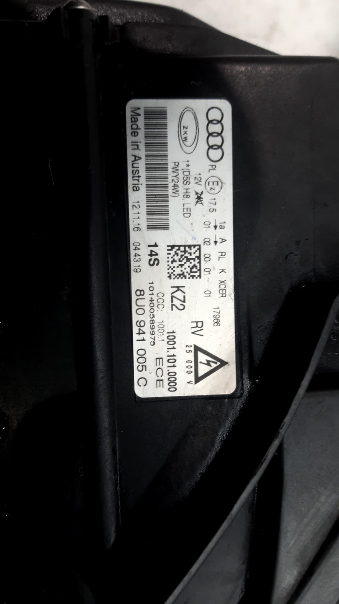 Faro izquierdo AUDI Q3 (8U) 4