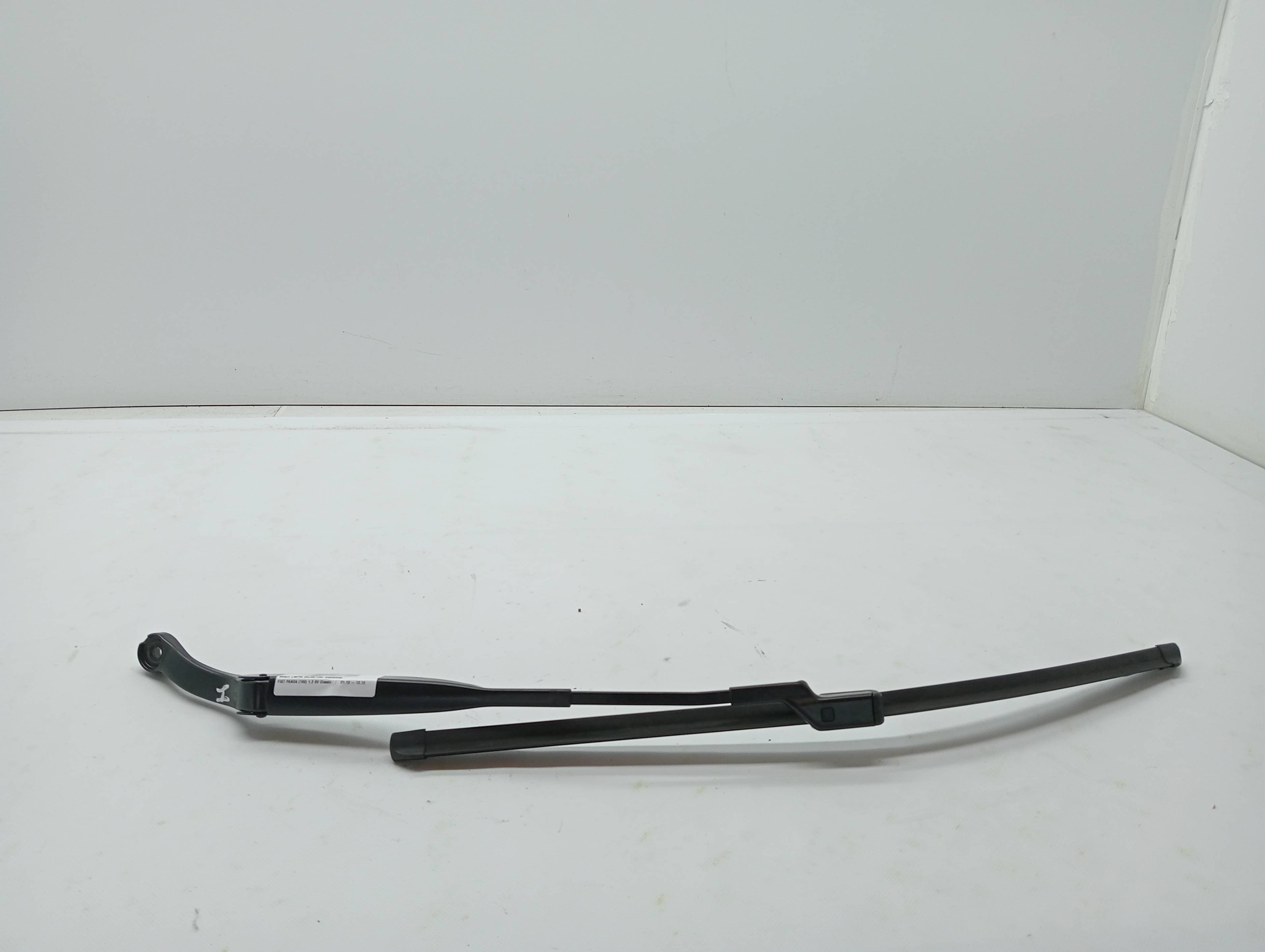 Brazo limpia delantero izquierdo FIAT PANDA (169)