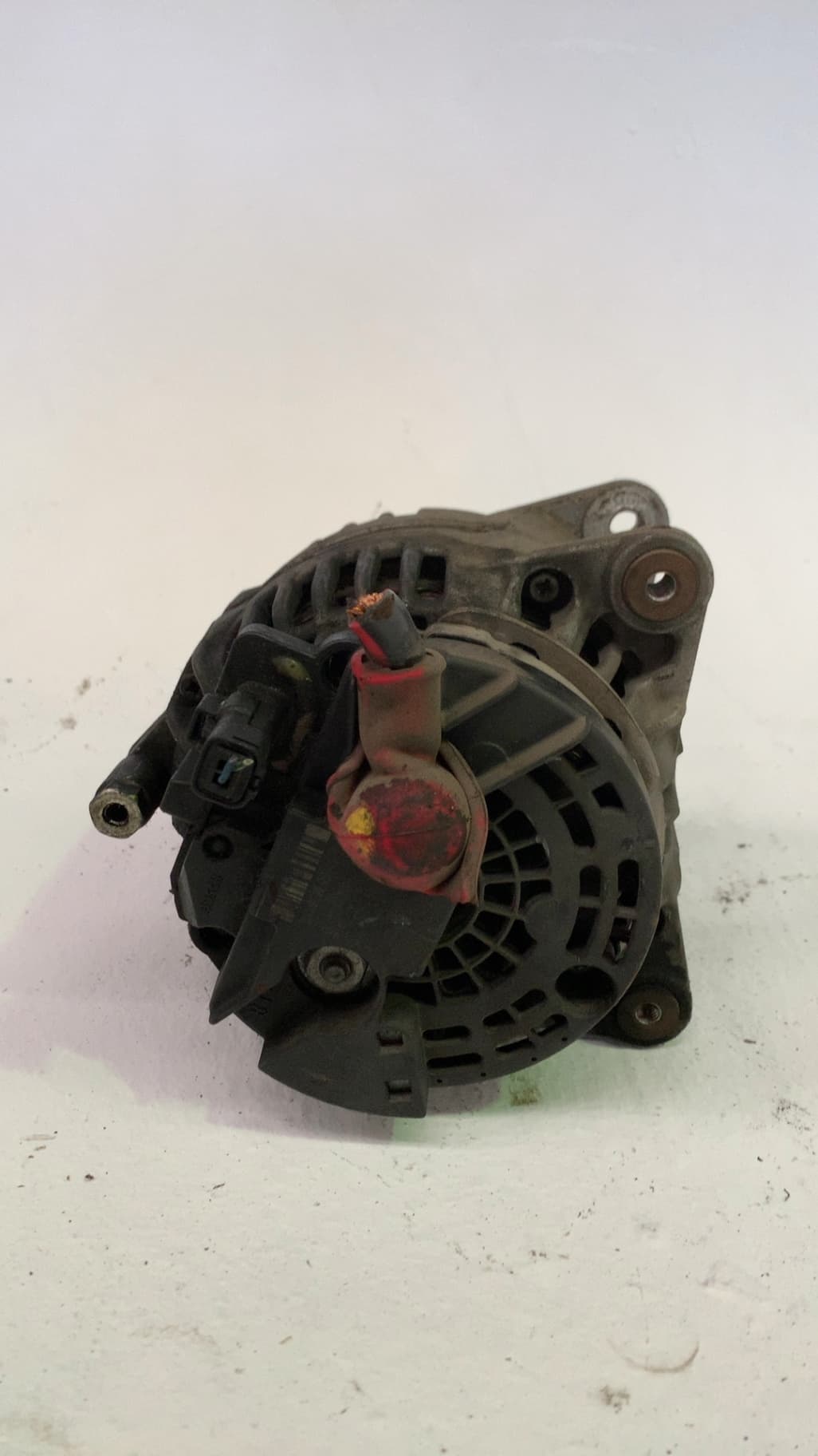 Alternador NISSAN NV 200 (M20) 3