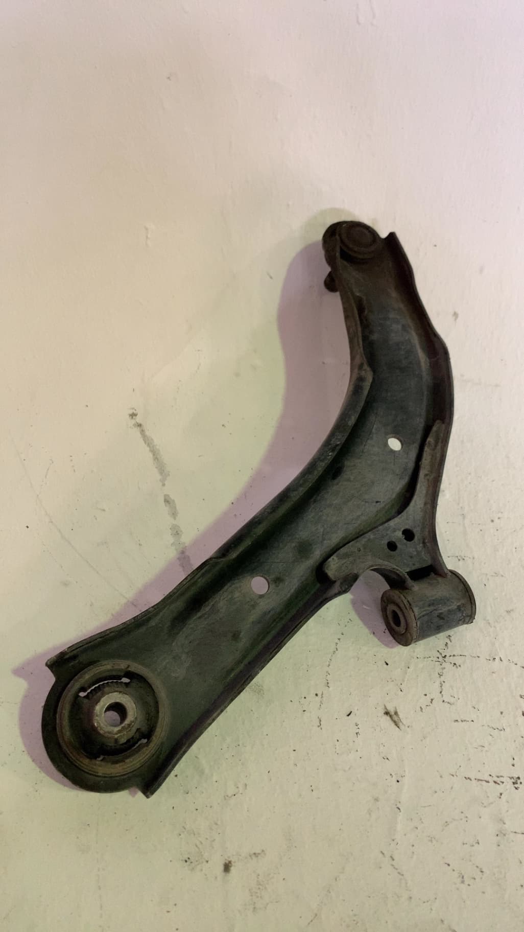 Brazo suspension inferior delantero derecho NISSAN NV 200 (M20) 2