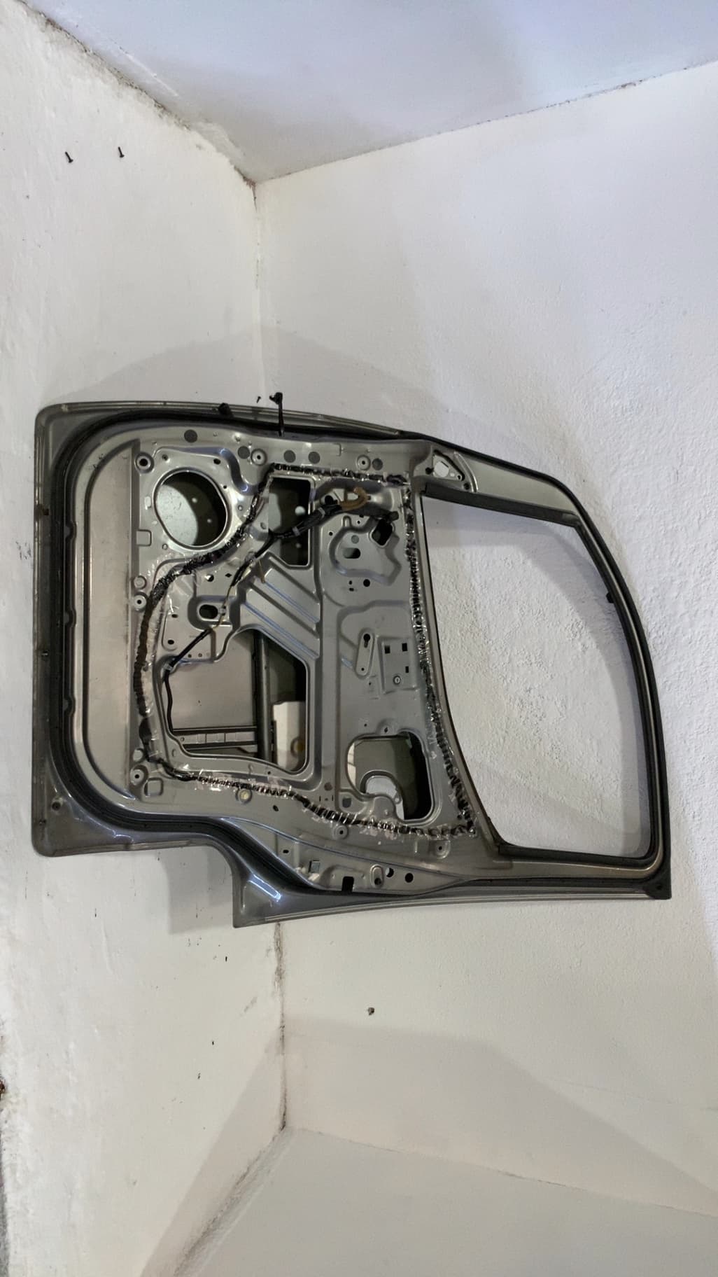 Puerta delantera derecha NISSAN NV 200 (M20) 2