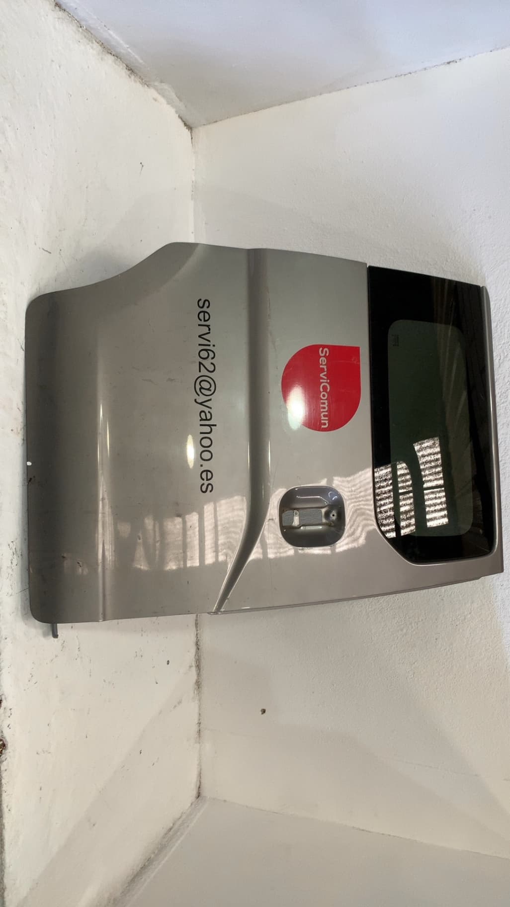 Puerta trasera derecha NISSAN NV 200 (M20)