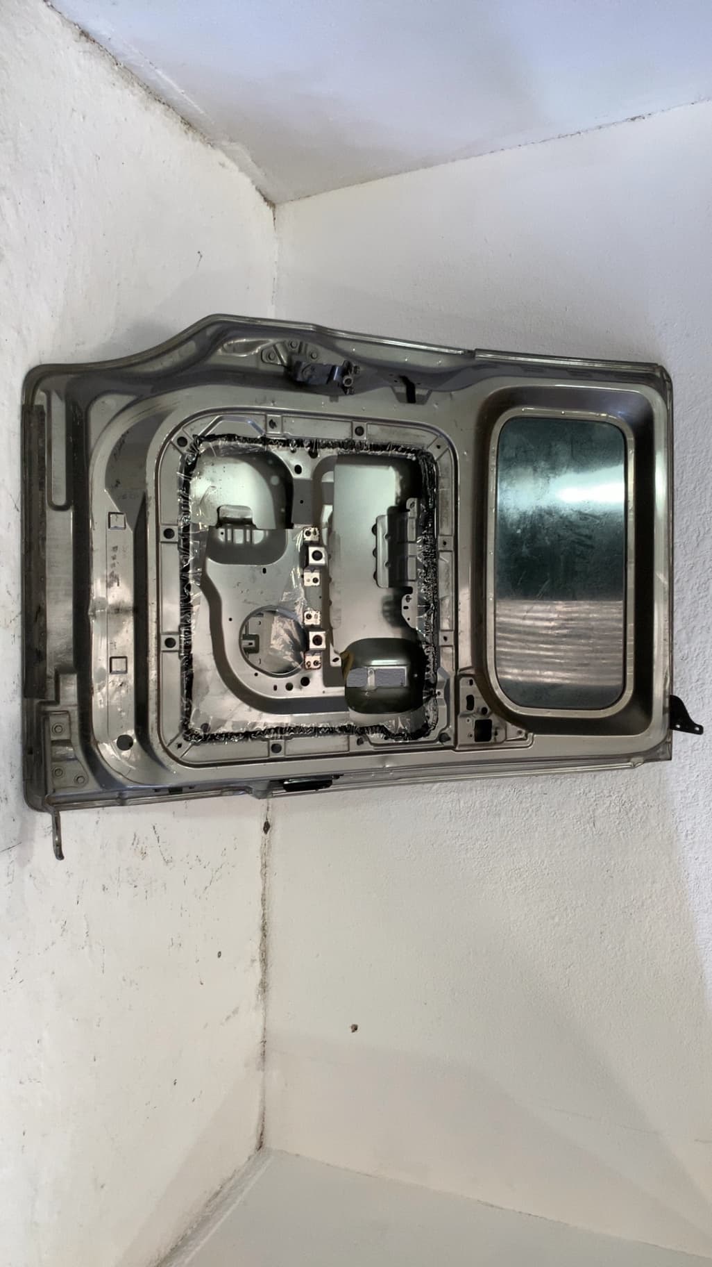 Puerta trasera izquierda NISSAN NV 200 (M20) 2