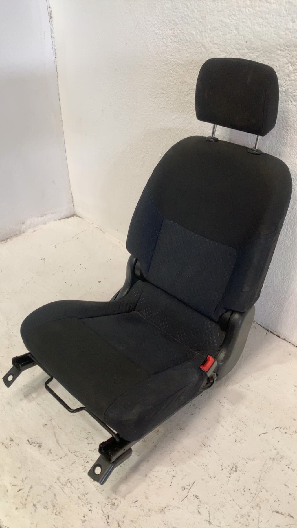 Asiento delantero derecho NISSAN NV 200 (M20) 3
