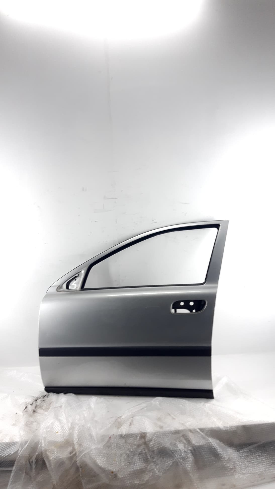 Puerta delantera izquierda VOLVO S60 BERLINA
