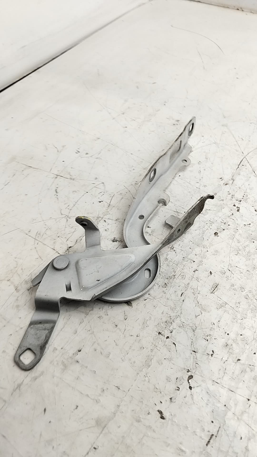 Recambio OPEL CORSA F ref. 9823211680 2