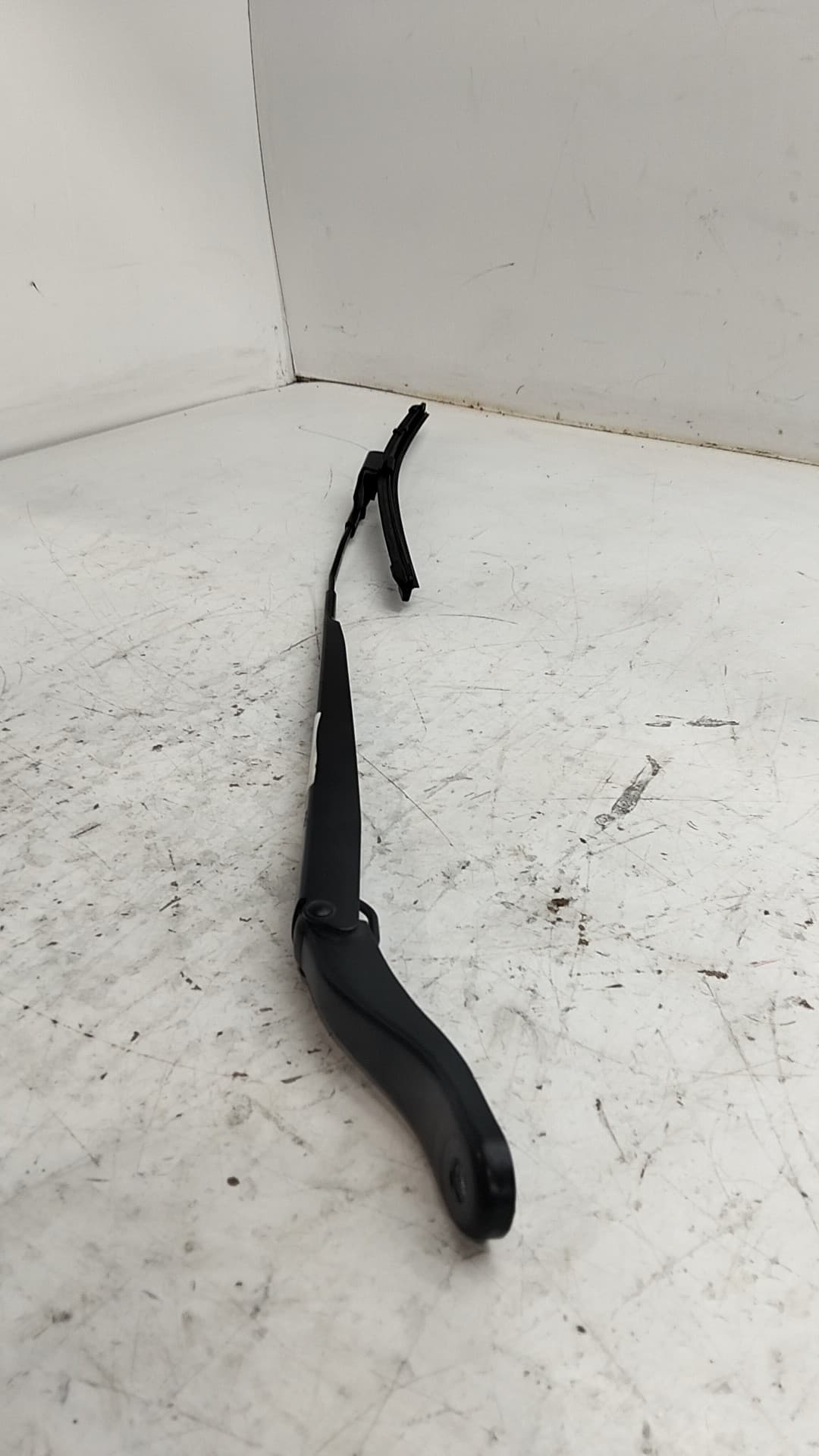 Brazo limpia delantero derecho OPEL CORSA F 4