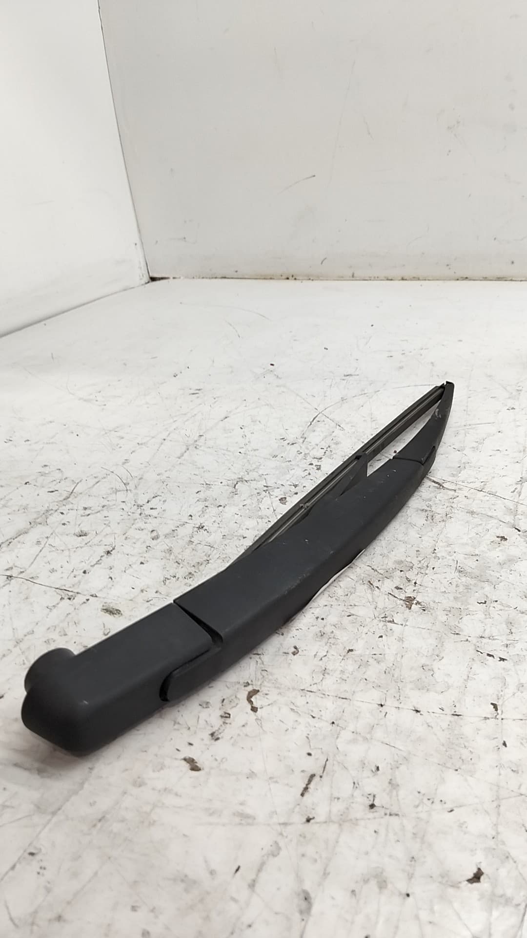 Brazo limpia trasero OPEL CORSA F 2