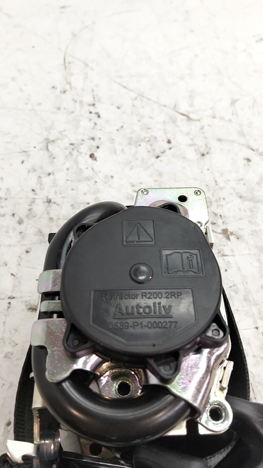 Cinturon seguridad trasero izquierdo OPEL CORSA F 3