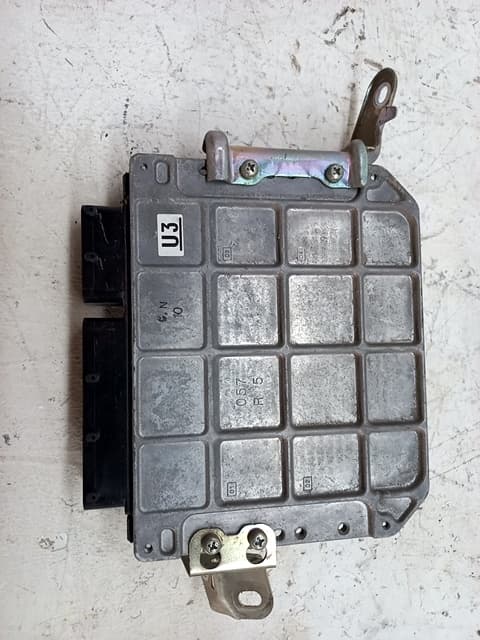 Centralita motor uce TOYOTA PRIUS (NHW30) 2