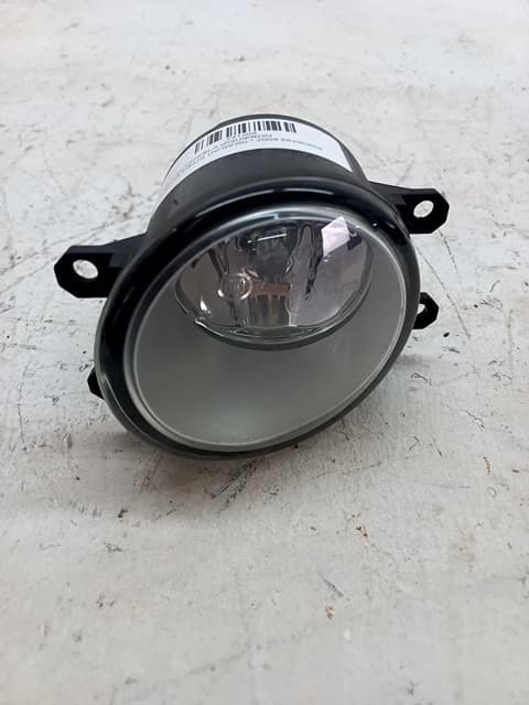 Faro antiniebla izquierdo TOYOTA PRIUS (NHW30) 3