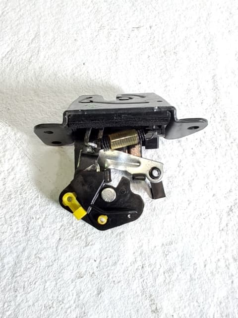 Cerradura maletero / porton CHEVROLET CAPTIVA 2