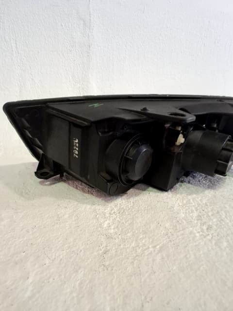 Faro derecho CHEVROLET CAPTIVA 3