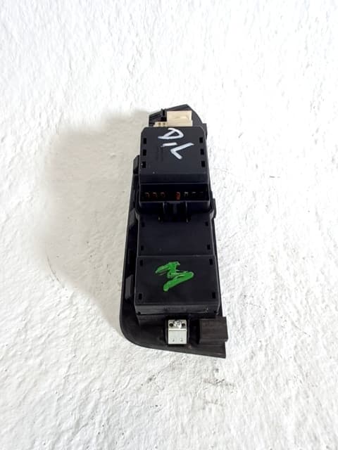 Mando elevalunas delantero izquierdo CHEVROLET CAPTIVA 2