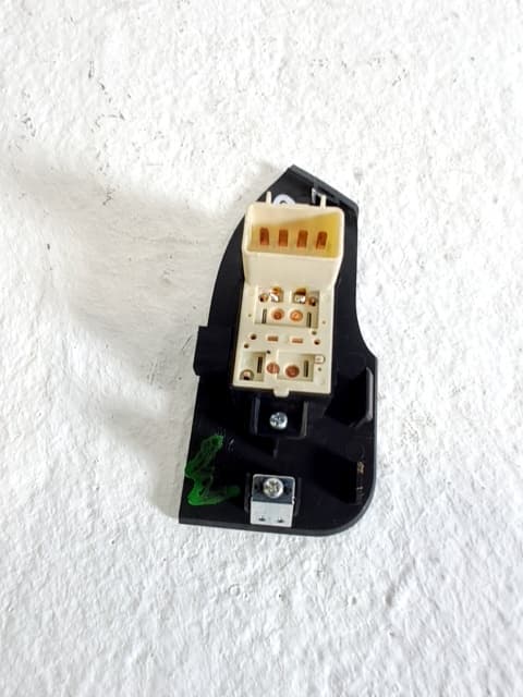 Mando elevalunas trasero derecho CHEVROLET CAPTIVA 2