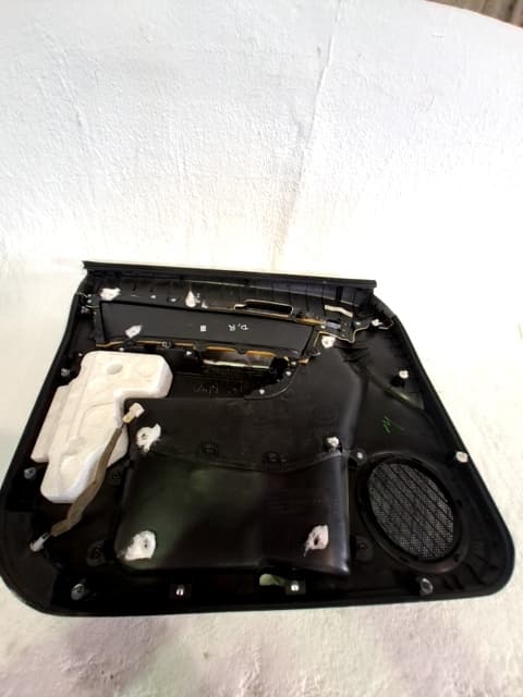 Guarnecido puerta delantera derecha CHEVROLET CAPTIVA 3
