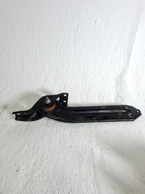 Brazo suspension inferior trasero izquierdo CHEVROLET CAPTIVA 3
