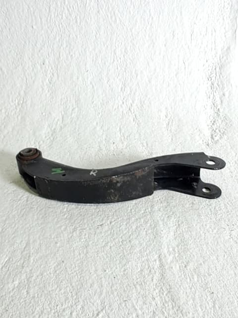 Brazo suspension superior trasero derecho CHEVROLET CAPTIVA 2