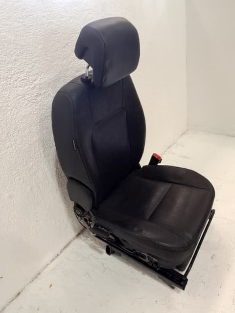 Asiento delantero derecho CHEVROLET CAPTIVA 3