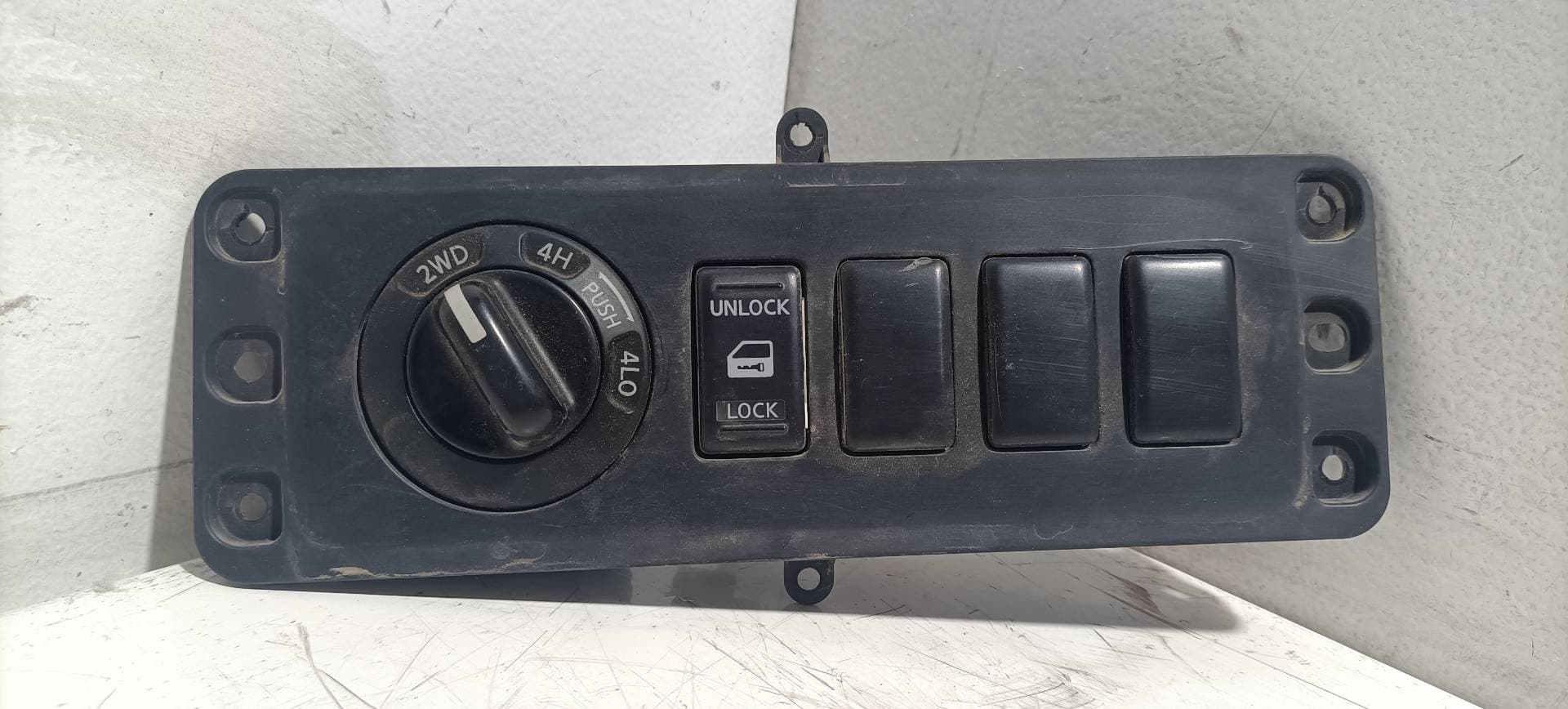 Interruptor NISSAN NAVARA PICK-UP (D40M)