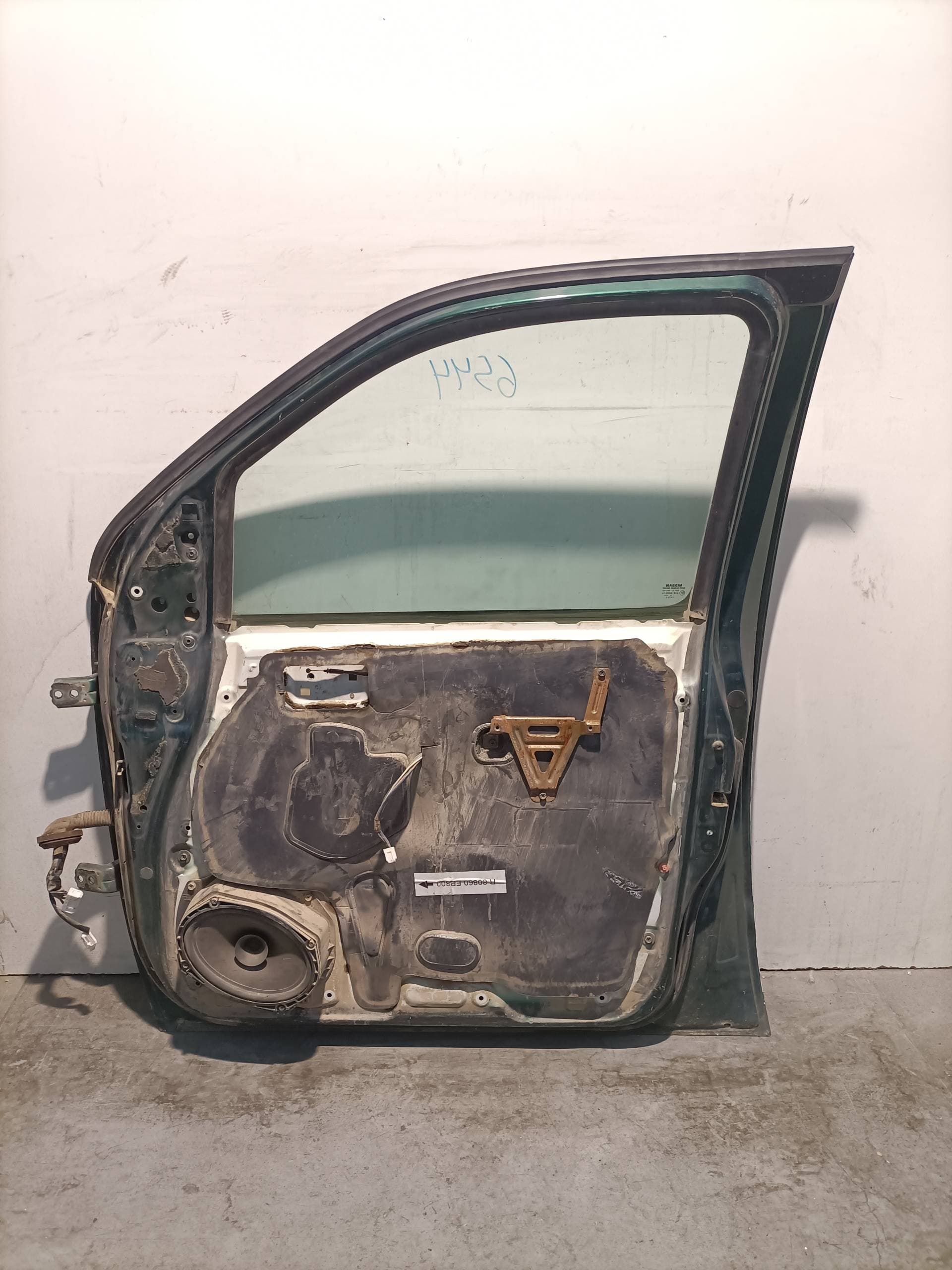 Puerta delantera derecha NISSAN NAVARA PICK-UP (D40M) 2
