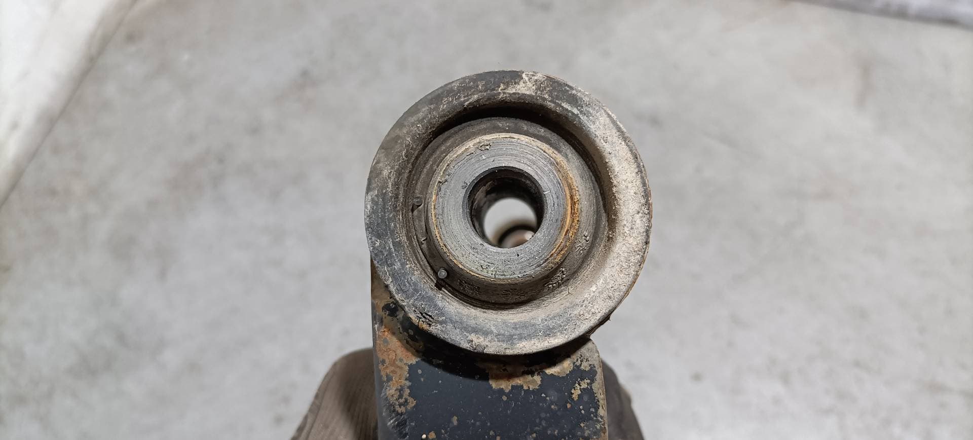 Brazo suspension inferior delantero derecho NISSAN NAVARA PICK-UP (D40M) 2