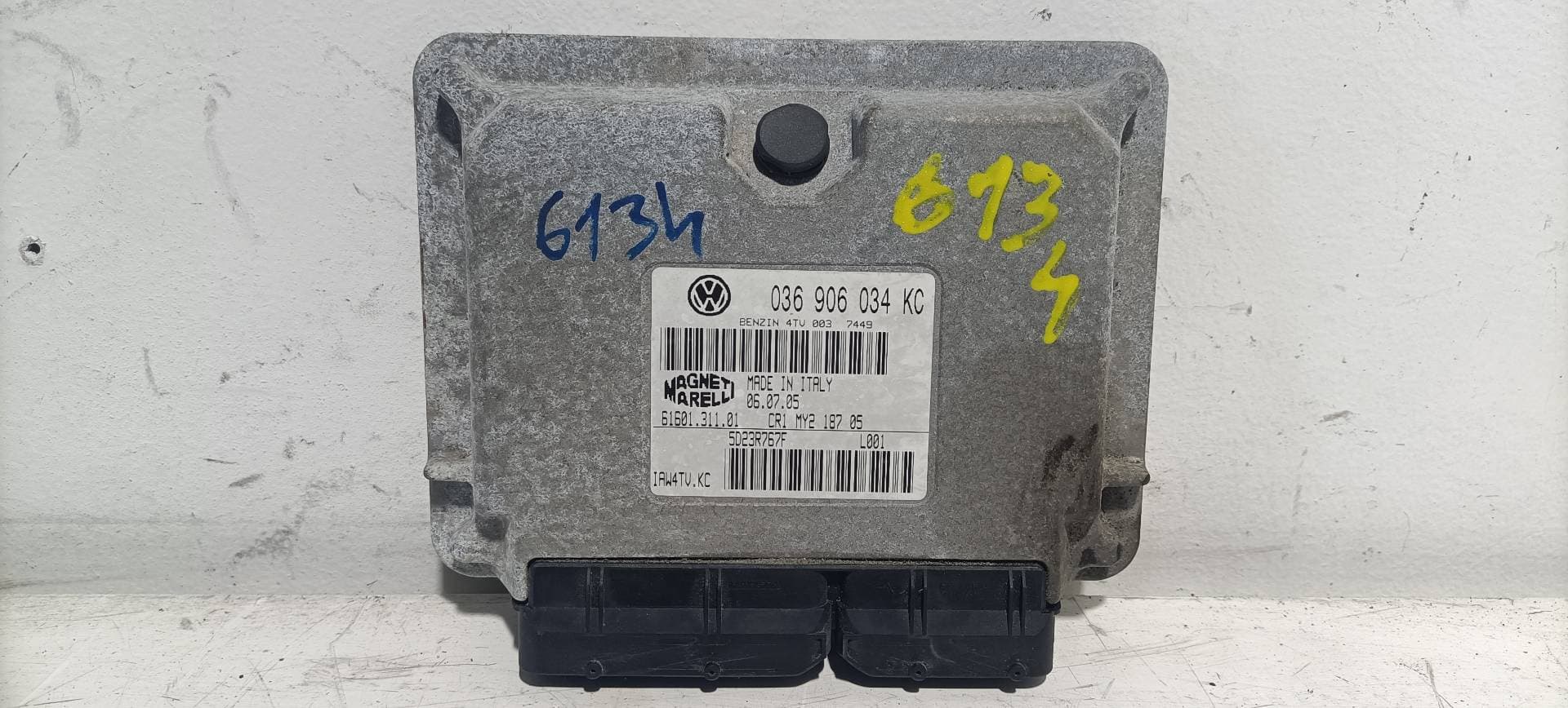 Centralita motor uce SEAT IBIZA (6L1)