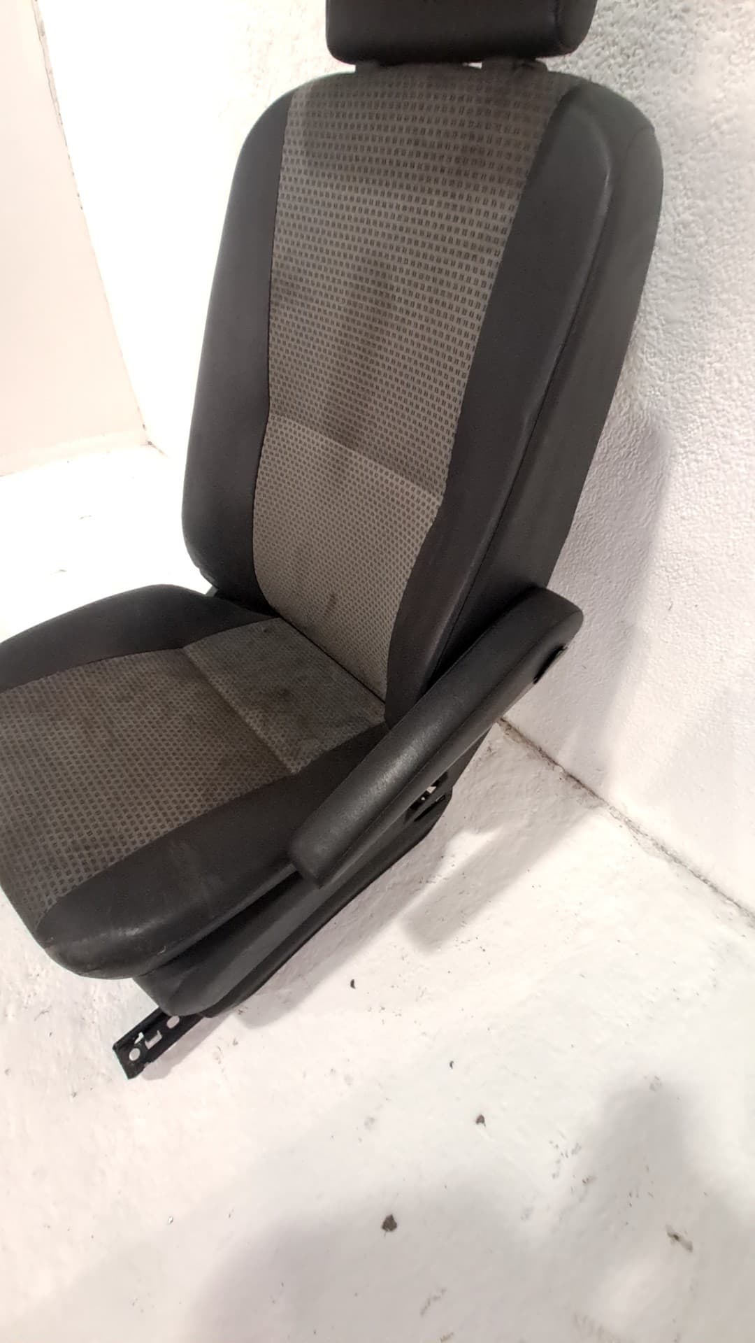 Asiento delantero derecho MERCEDES-BENZ SPRINTER 3-T FURGONETA (B906) 4