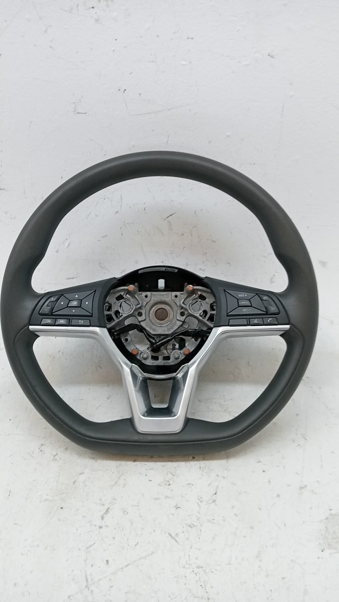 Volante NISSAN MICRA V