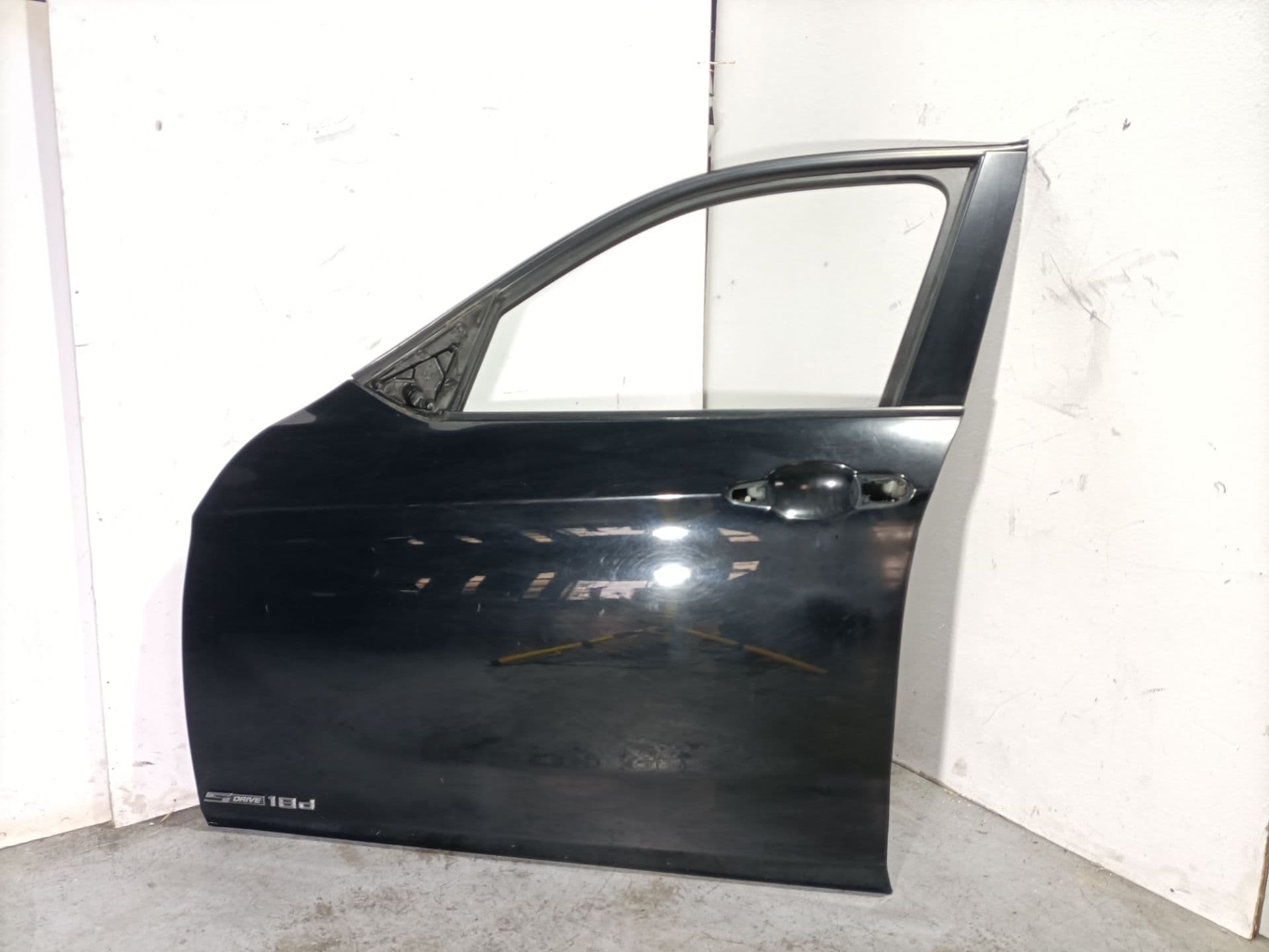 Puerta delantera izquierda BMW X1 (E84)