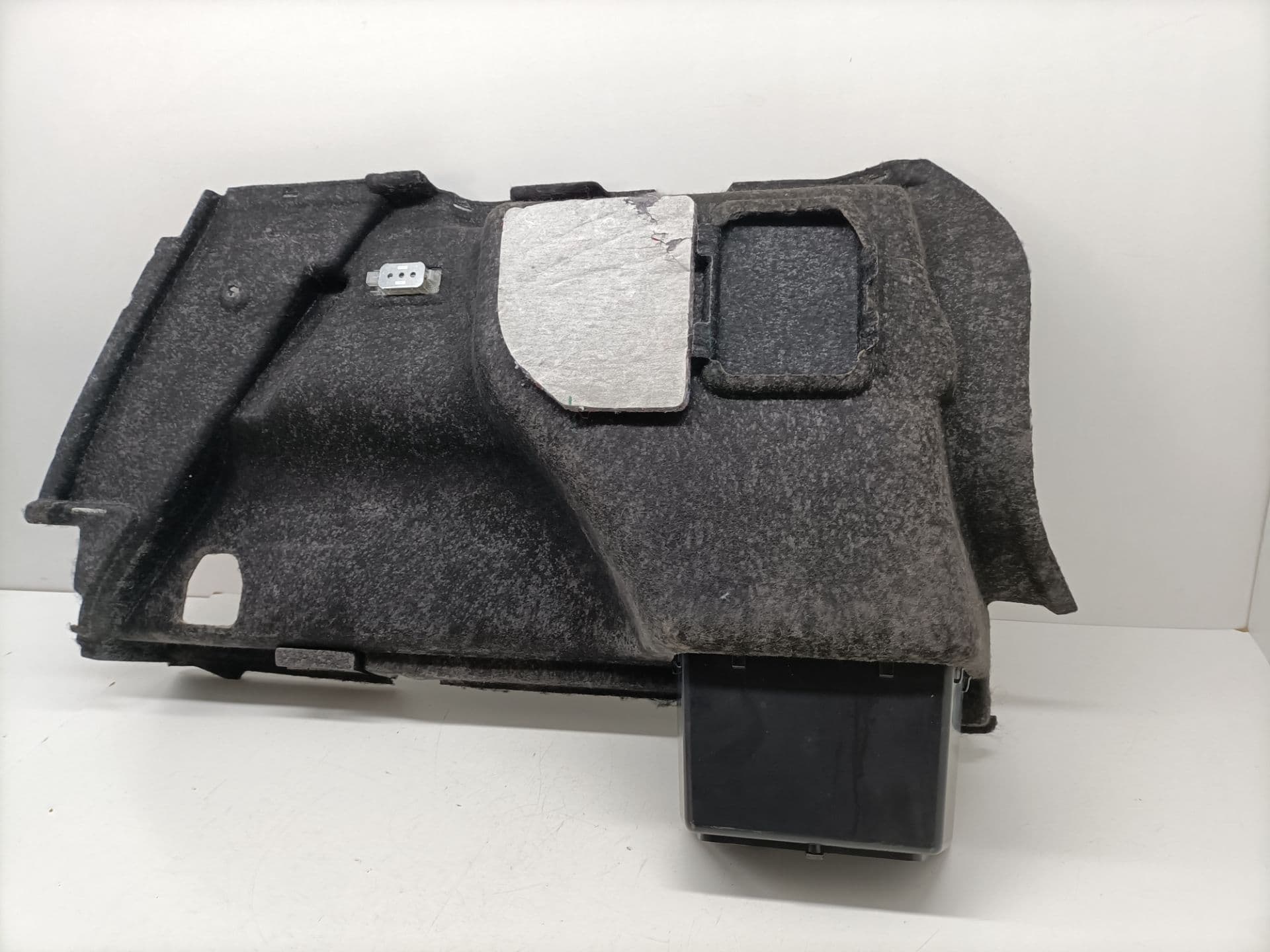Guarnecido porton trasero BMW X1 (E84) 5