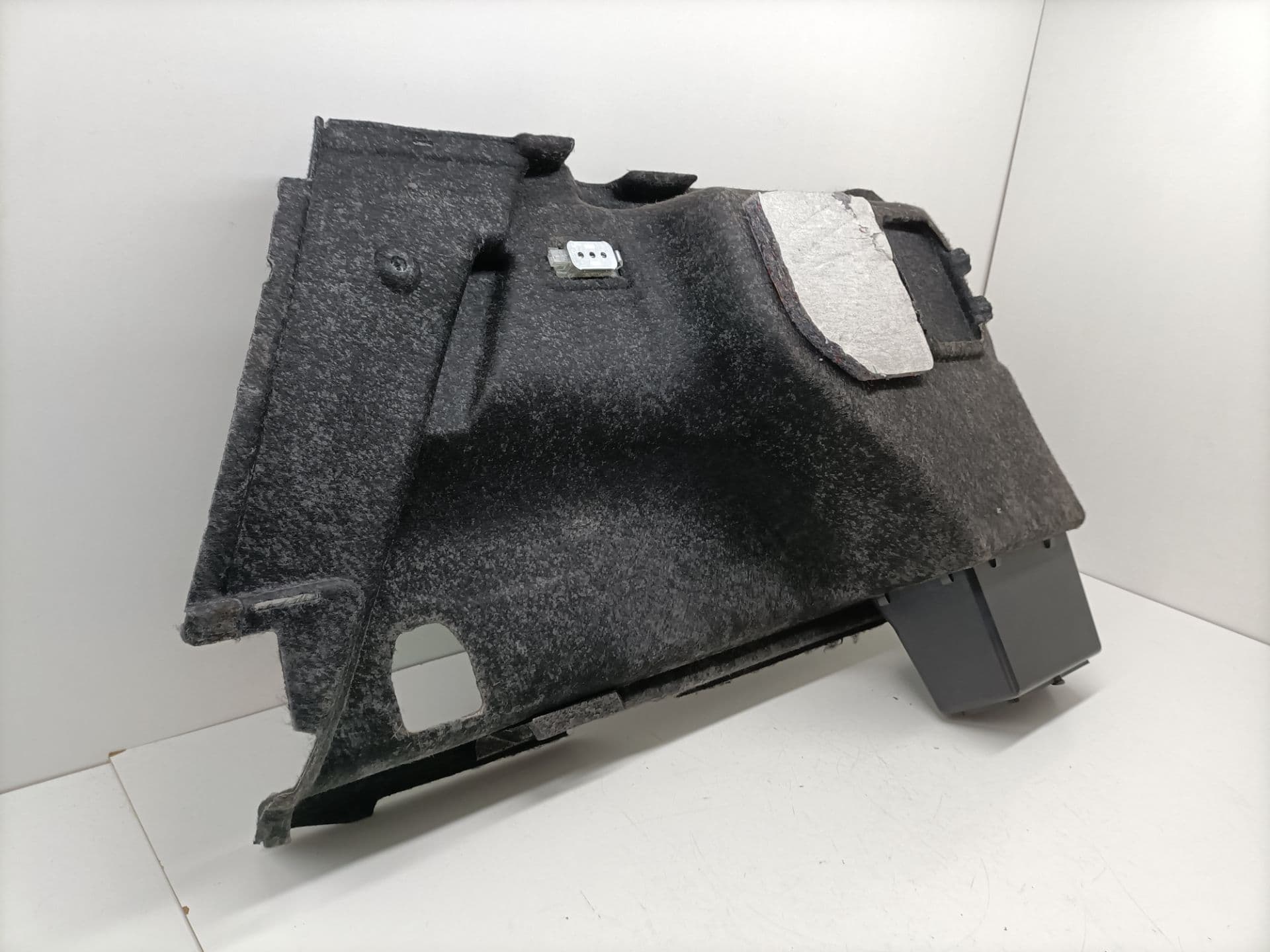 Guarnecido porton trasero BMW X1 (E84) 2