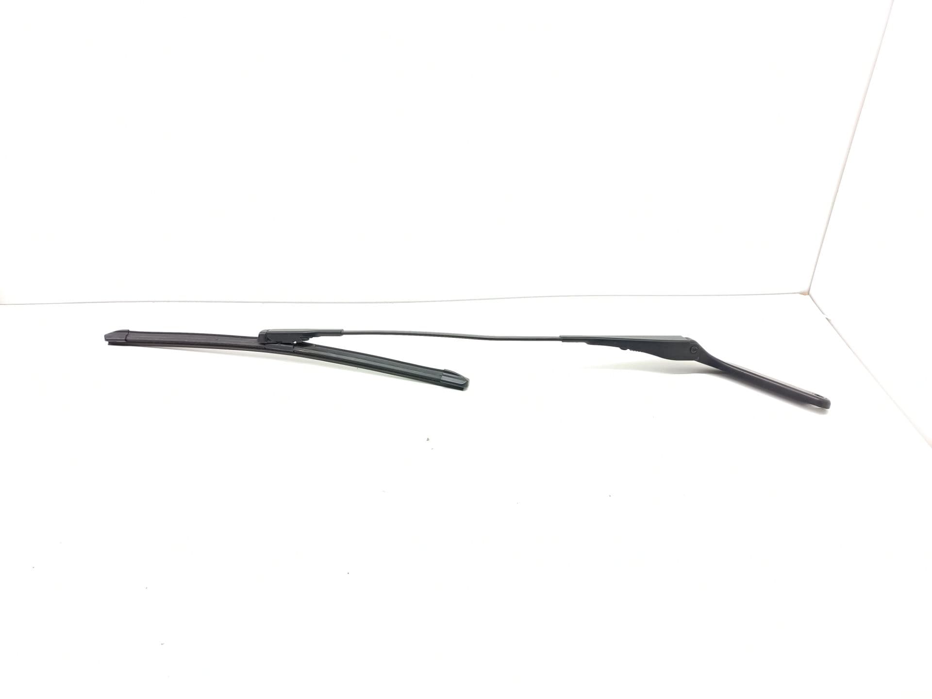 Brazo limpia delantero derecho BMW X1 (E84)
