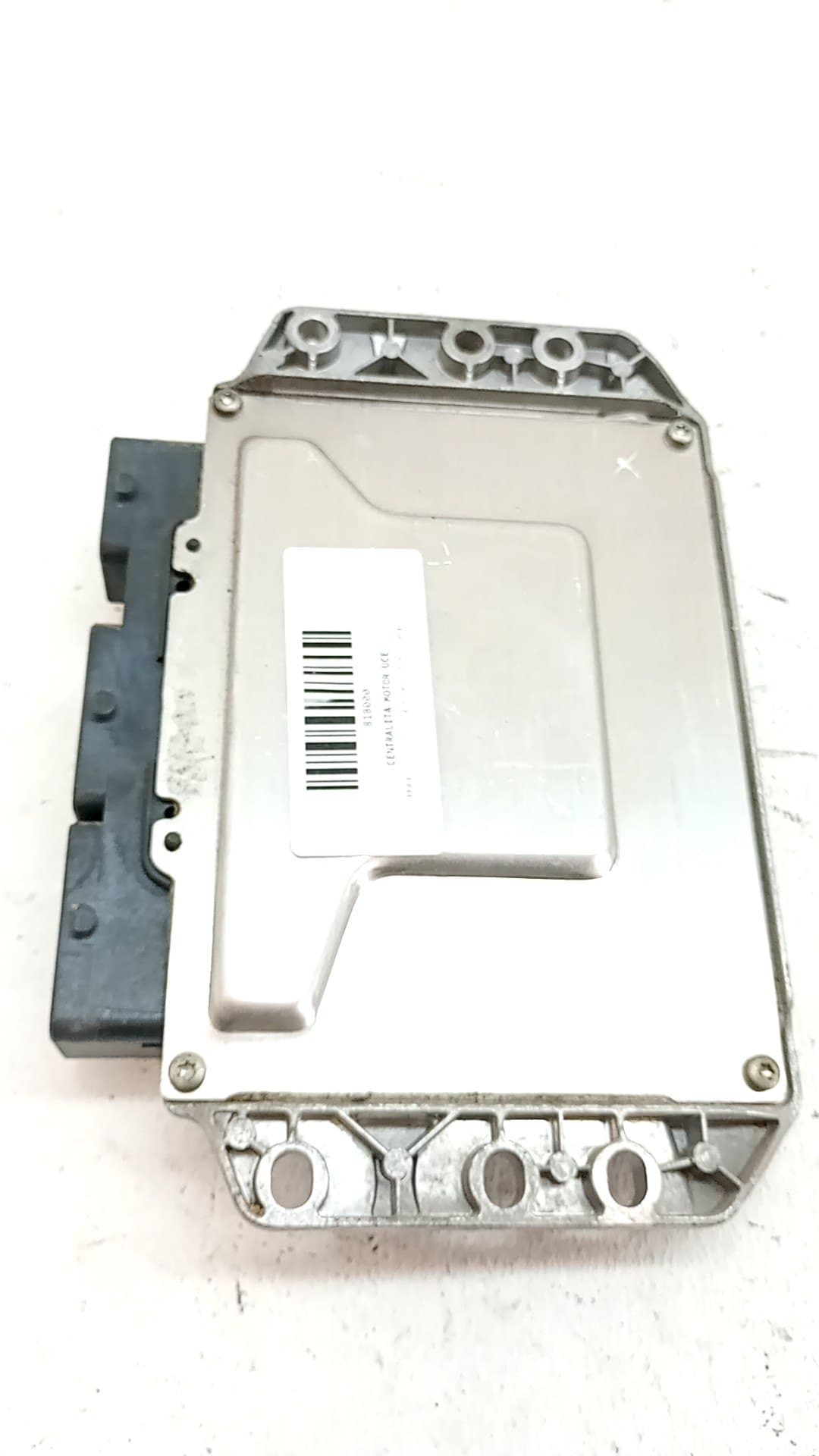 Centralita motor uce RENAULT CLIO III 3