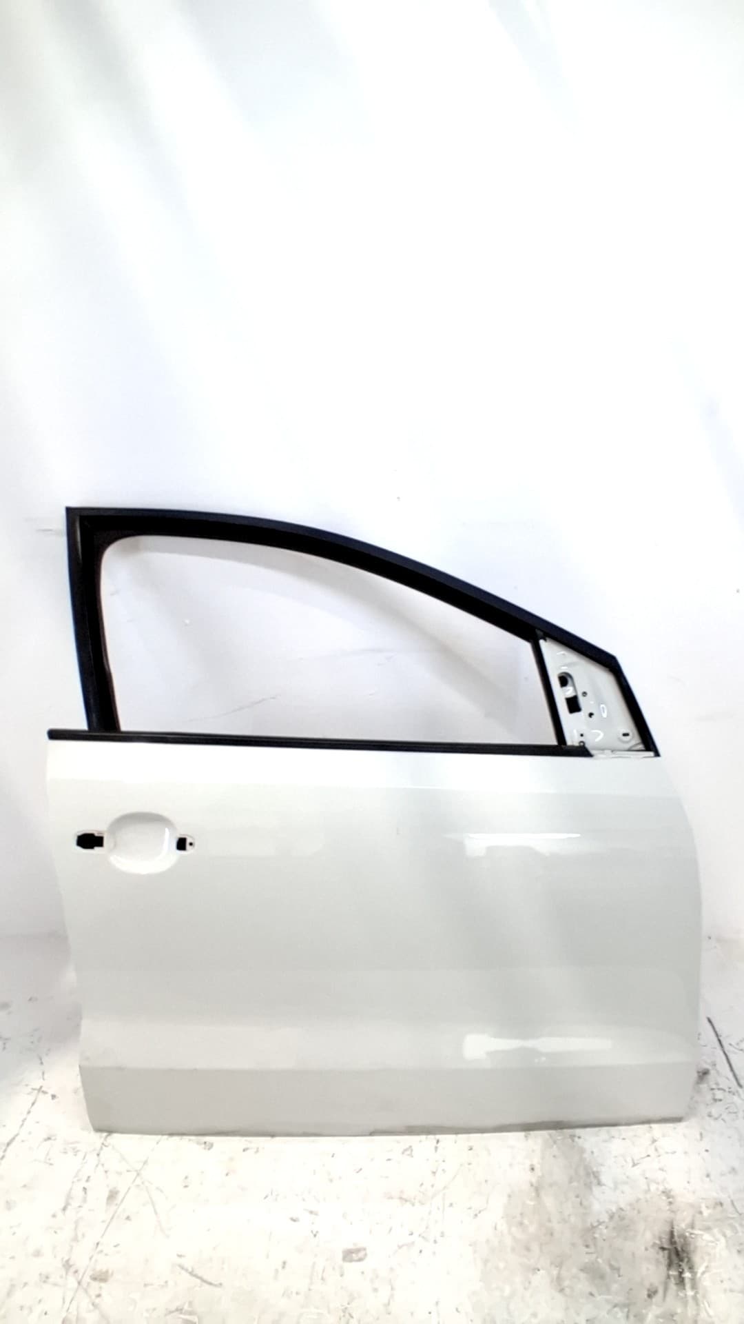 Puerta delantera derecha VOLKSWAGEN POLO (6R1)