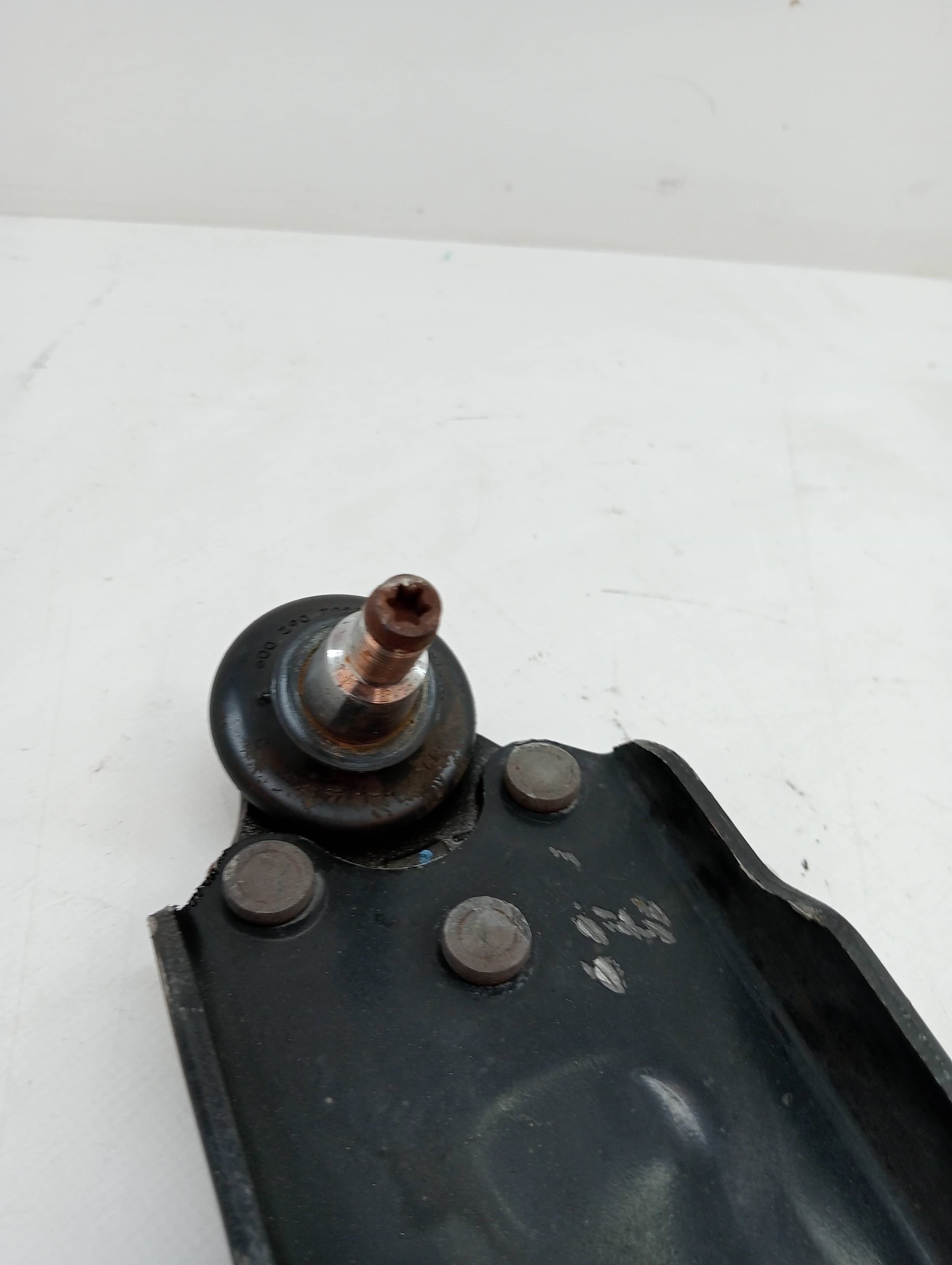 Brazo suspension inferior delantero izquierdo RENAULT MEGANE III BERLINA 5 P 2