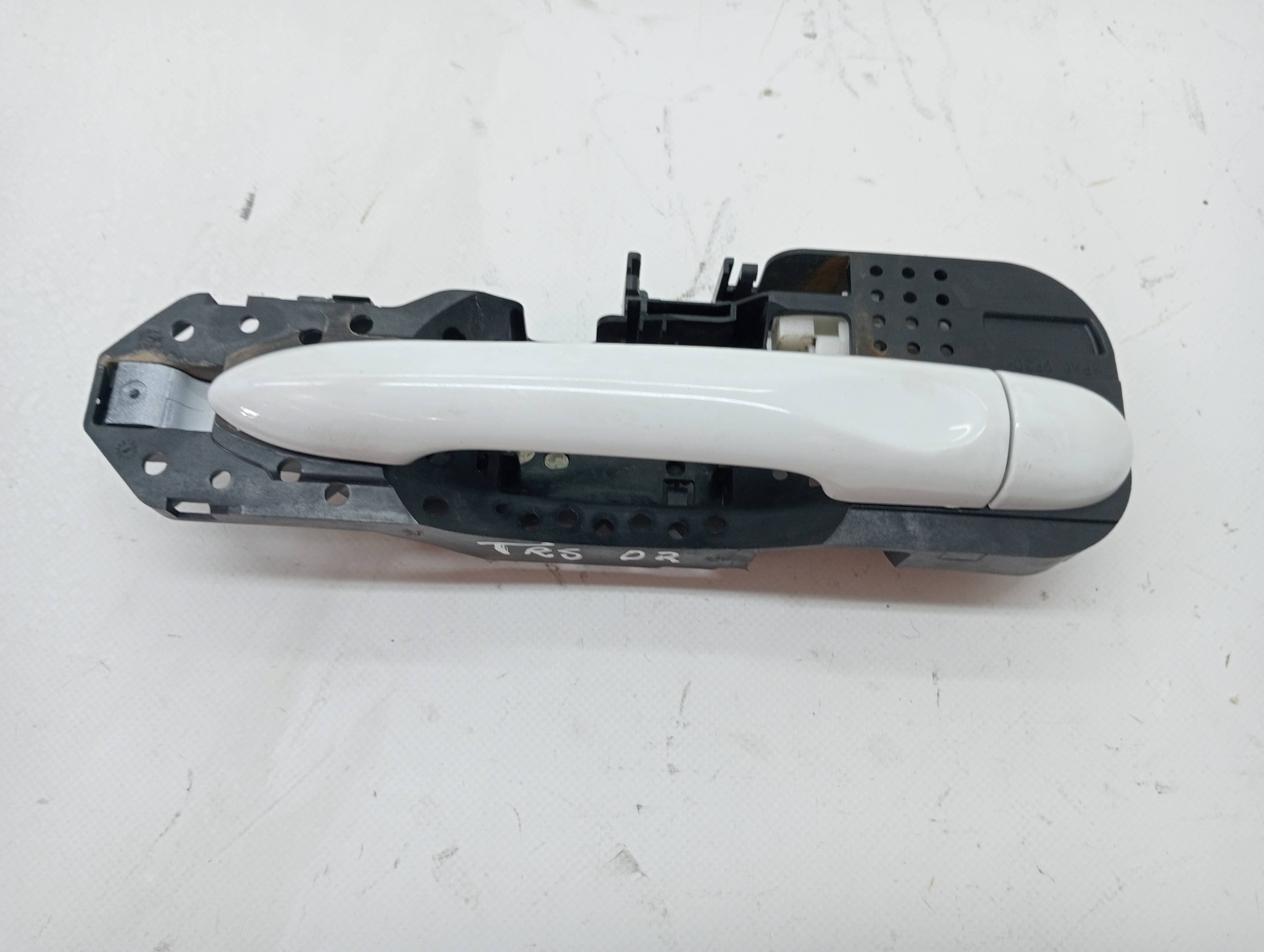 Maneta exterior trasera derecha RENAULT MEGANE III BERLINA 5 P