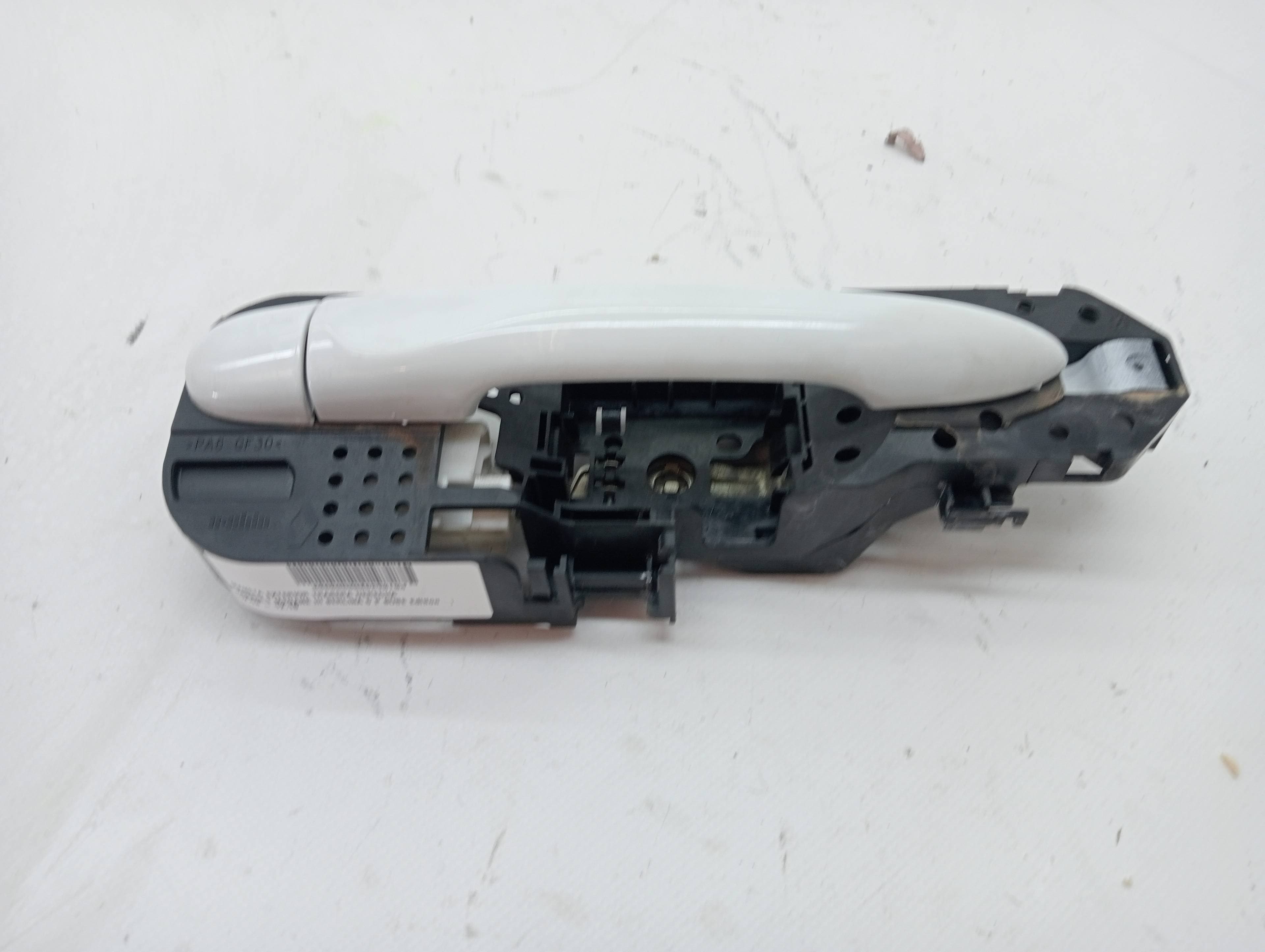 Maneta exterior trasera derecha RENAULT MEGANE III BERLINA 5 P 3