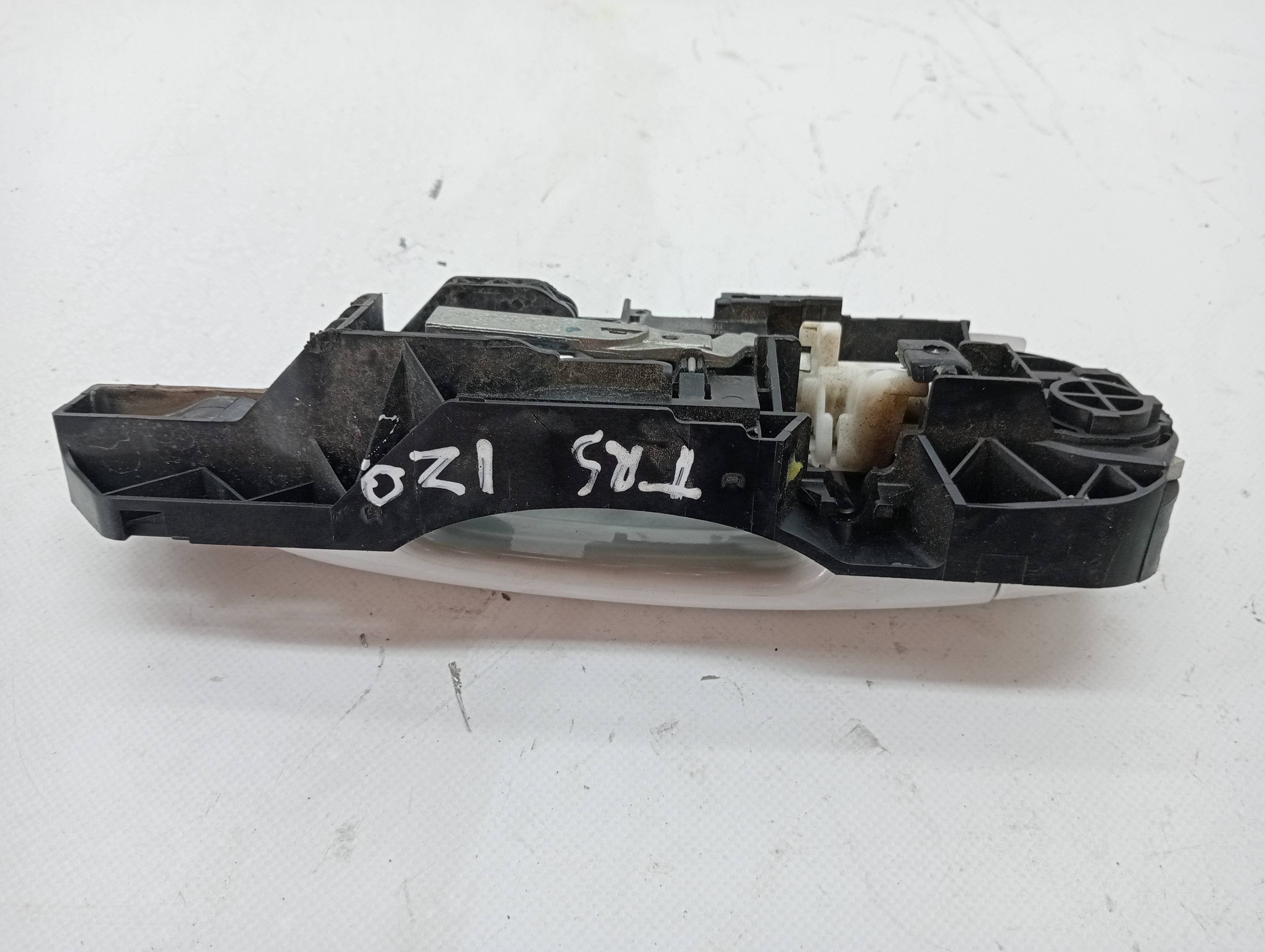 Maneta exterior trasera izquierda RENAULT MEGANE III BERLINA 5 P 2