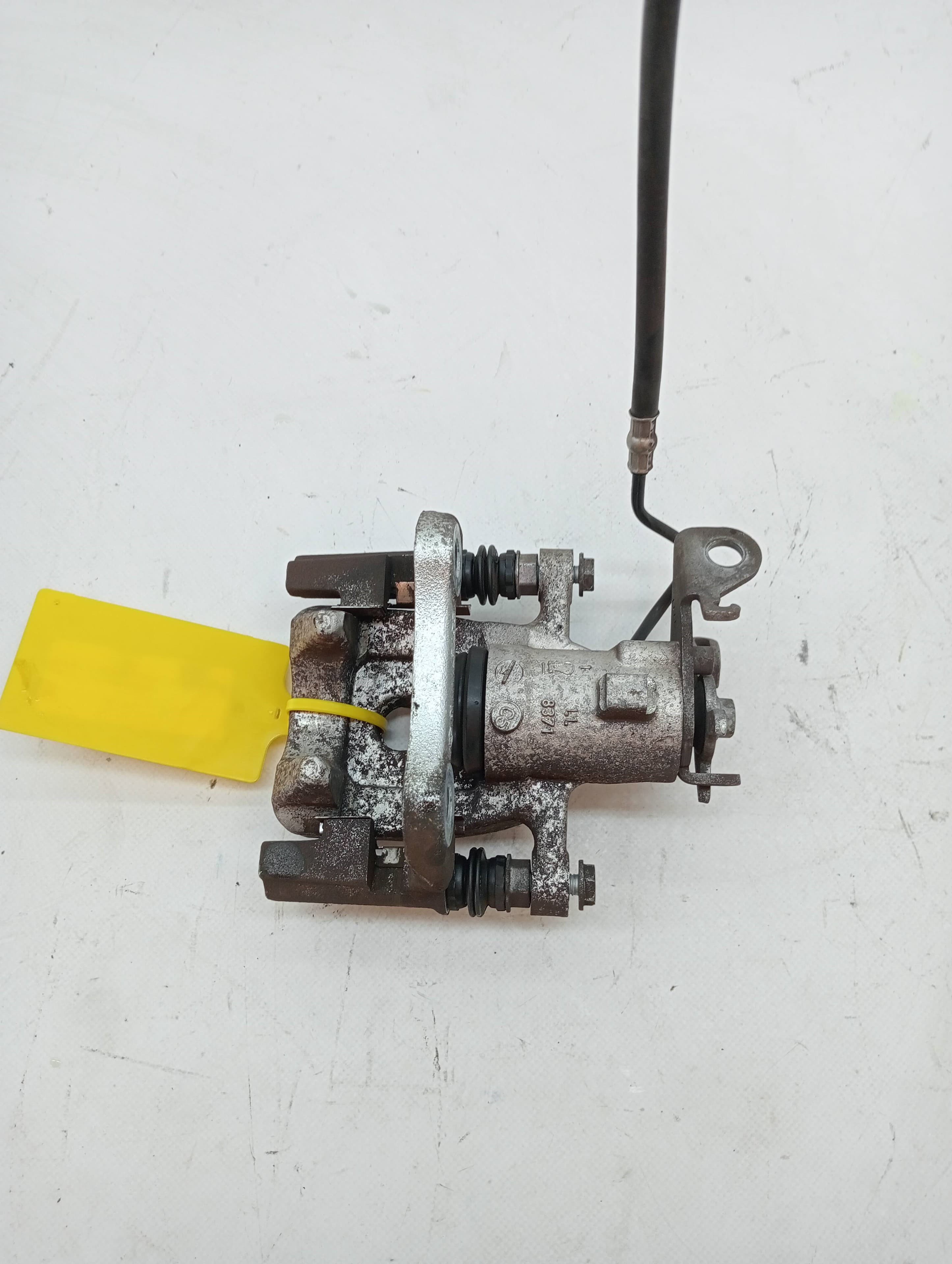 Recambio RENAULT MEGANE III BERLINA 5 P ref. 440018805R 2