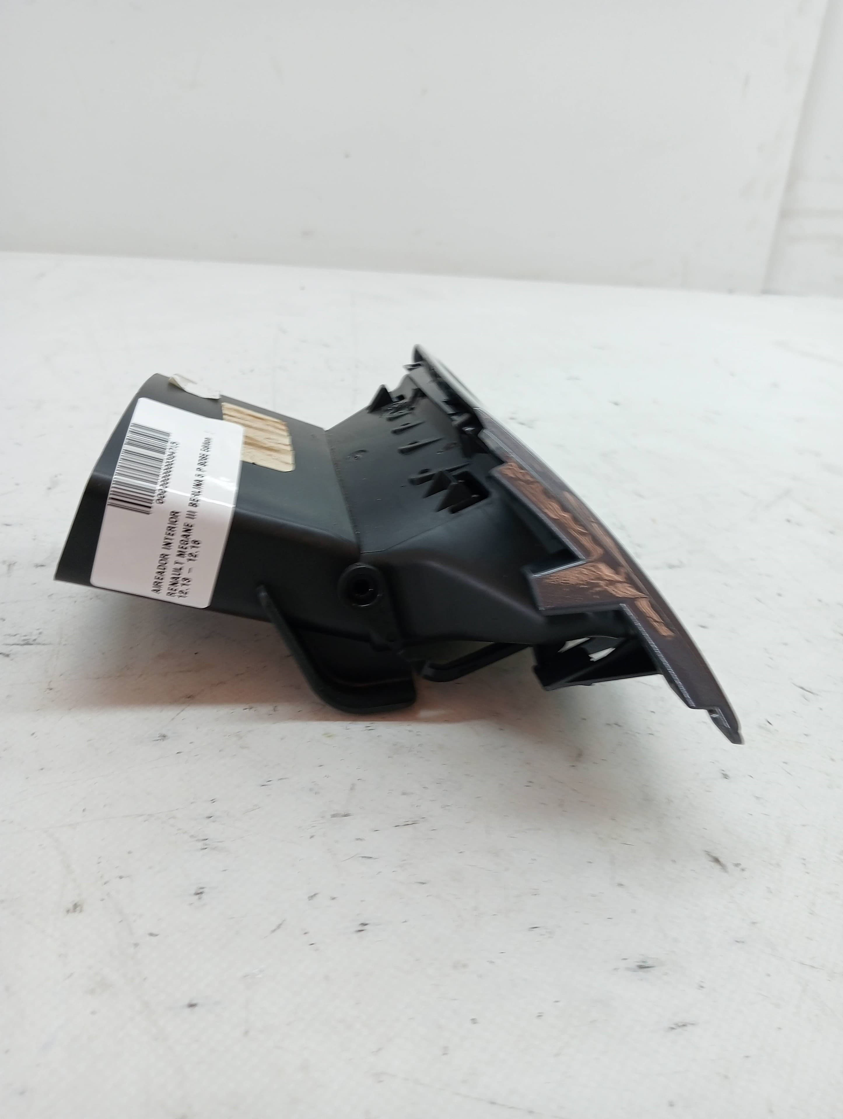 Recambio RENAULT MEGANE III BERLINA 5 P ref. 687604198R 2