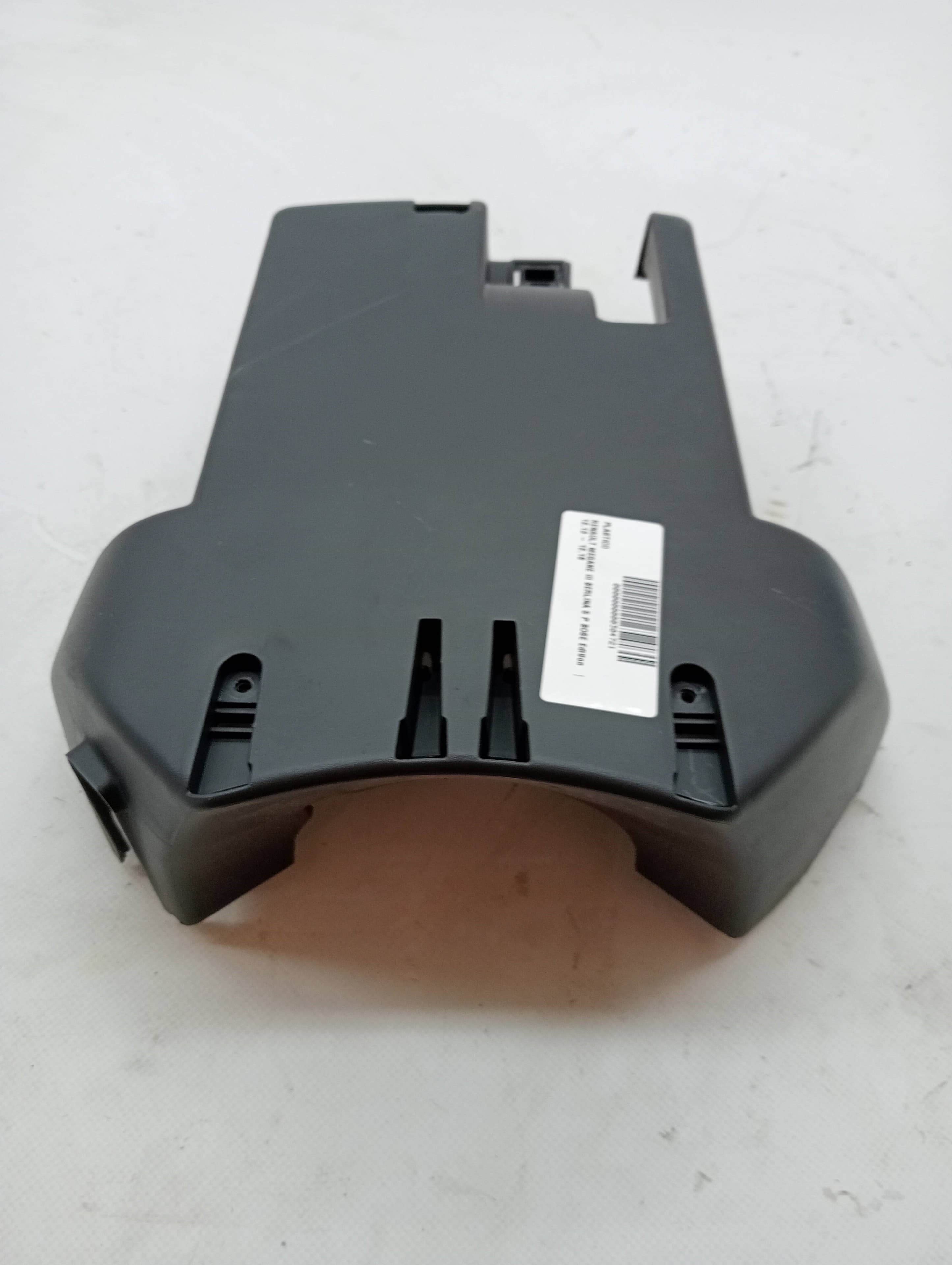 Plastico RENAULT MEGANE III BERLINA 5 P