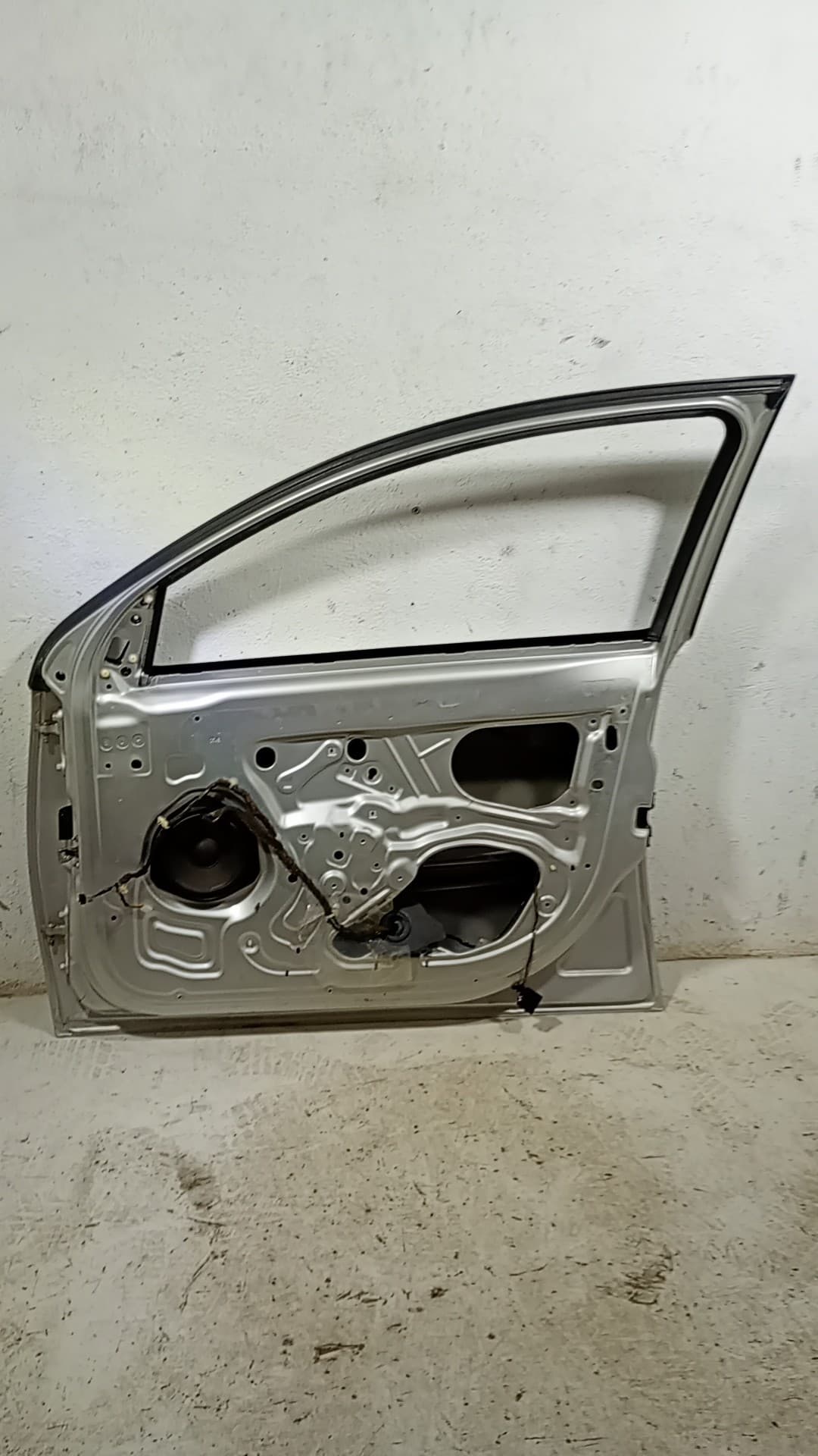 Puerta delantera derecha OPEL VECTRA B BERLINA 2