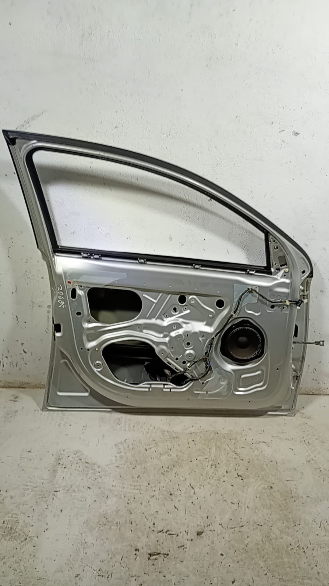 Puerta delantera izquierda OPEL VECTRA B BERLINA 2
