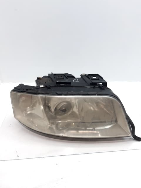 Faro derecho AUDI A6 BERLINA (4B2)