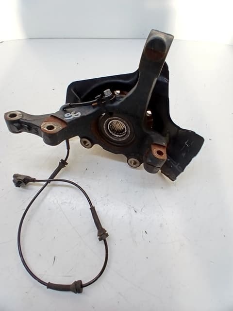 Mangueta delantera derecha FIAT 500E